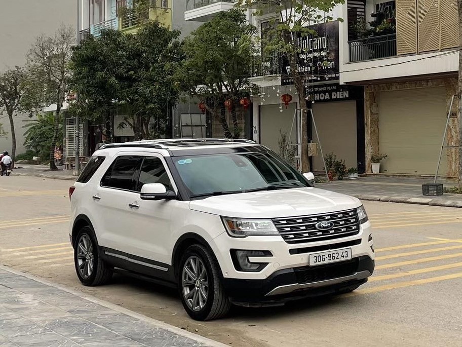 Hành trình mua xe Ford Explorer thú vị của một OFer: Rẻ bằng một nửa xe mới, chỉ 760 triệu đồng
