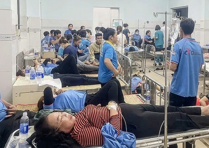 Giải pháp nào để giảm thiểu những vụ việc ngộ độc thực phẩm? Gây ngộ độc thực phẩm nghiêm trọng có thể bị phạt tù từ 12 đến 20 năm