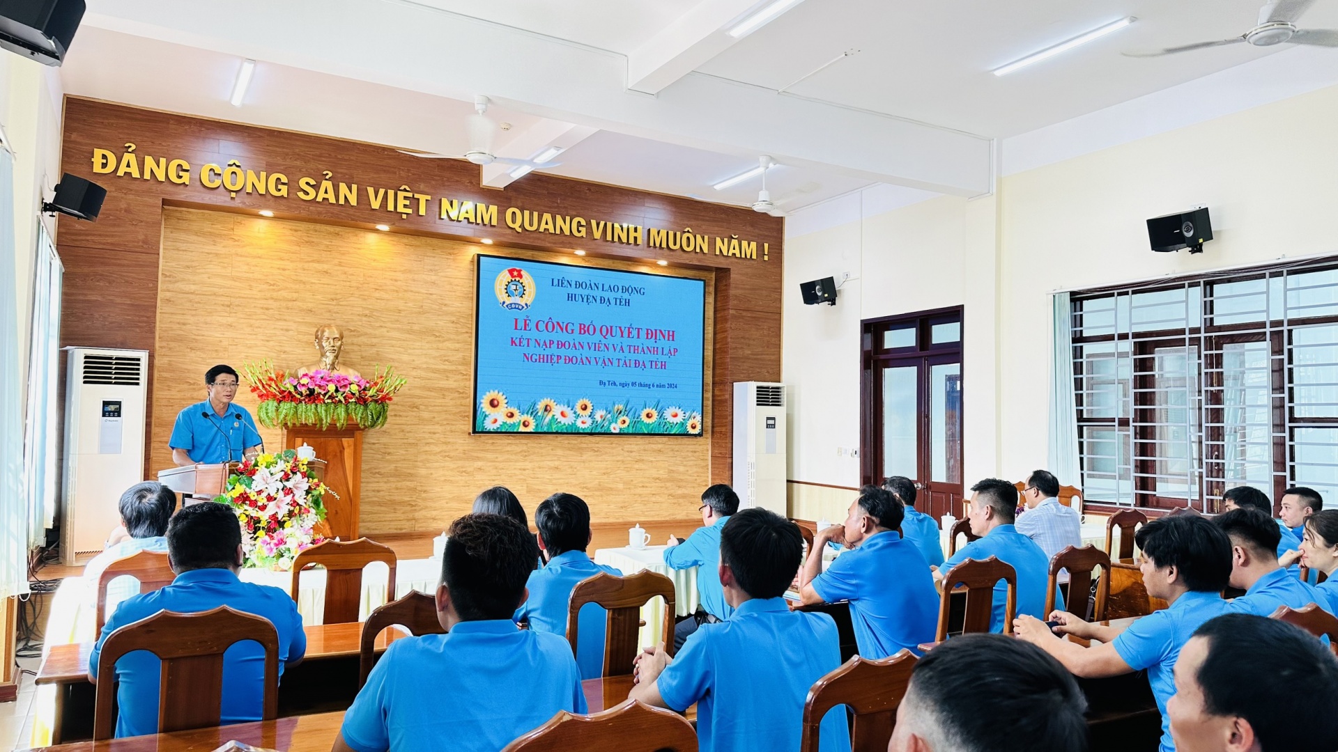 Lâm Đồng: Hơn 10.000 đoàn viên được chăm lo, hỗ trợ trong Tháng công nhân Lâm Đồng: Hơn 10.000 đoàn viên được chăm lo, hỗ trợ trong Tháng công nhân