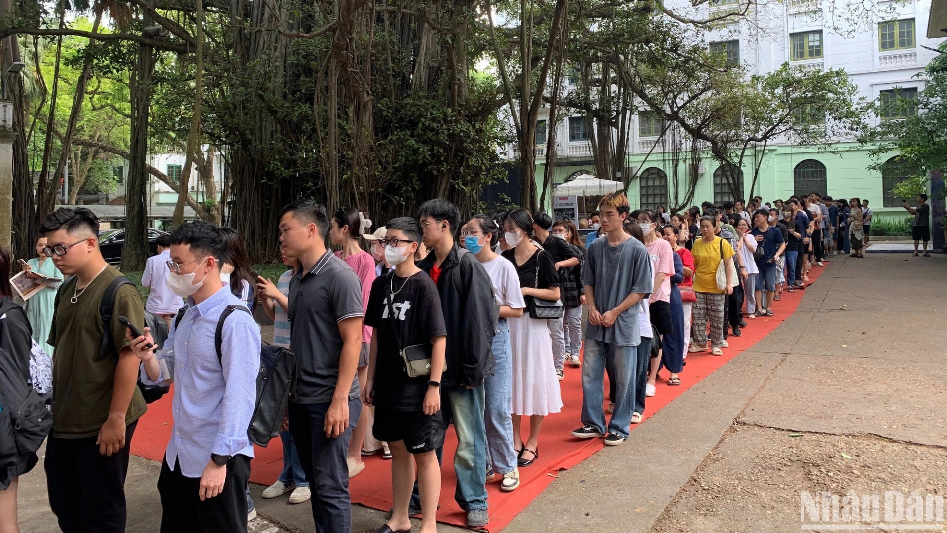 “Đừng đặt câu hỏi nữa, hãy bắt tay ngay vào chuyển đổi số!” “Đừng đặt câu hỏi nữa, hãy bắt tay ngay vào chuyển đổi số!”