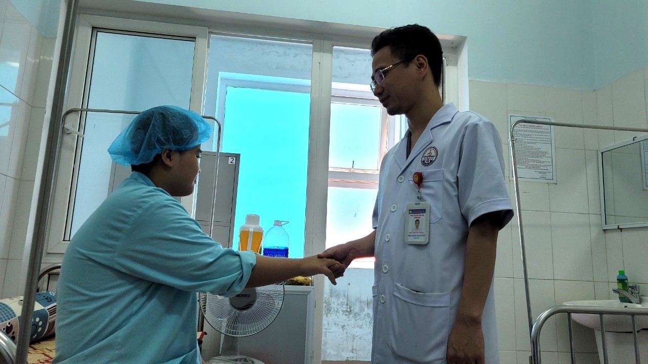 Lao động sáng tạo 'để bà con mình bớt khổ'