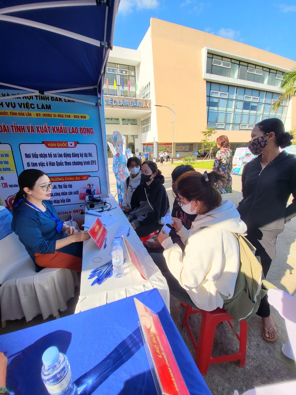 Tường thuật: Đắk Lắk trong ngày hội lớn của người lao động Tường thuật: Đắk Lắk trong ngày hội lớn của người lao động