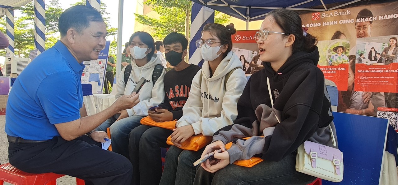 Tường thuật: Đắk Lắk trong ngày hội lớn của người lao động Tường thuật: Đắk Lắk trong ngày hội lớn của người lao động