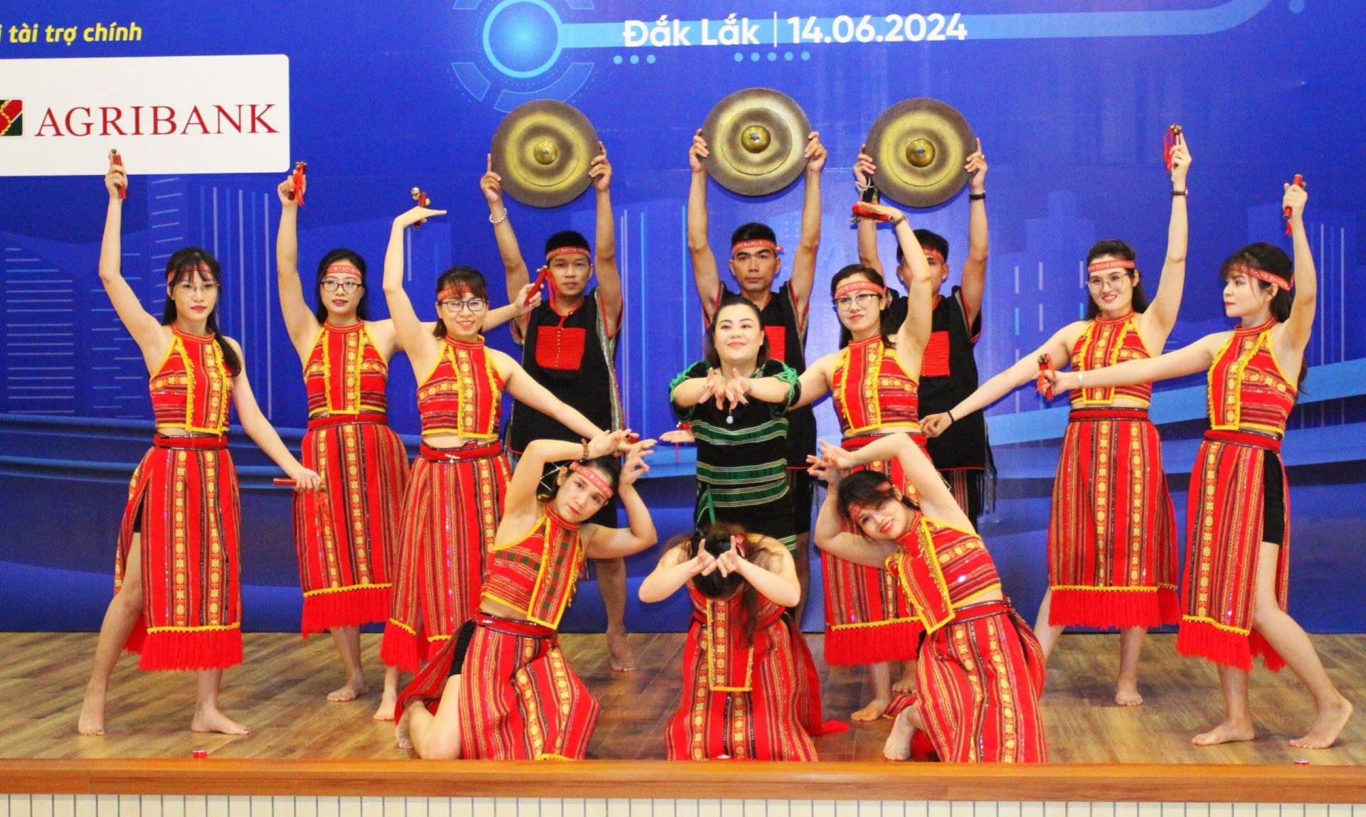 Tường thuật: Đắk Lắk trong ngày hội lớn của người lao động Tường thuật: Đắk Lắk trong ngày hội lớn của người lao động