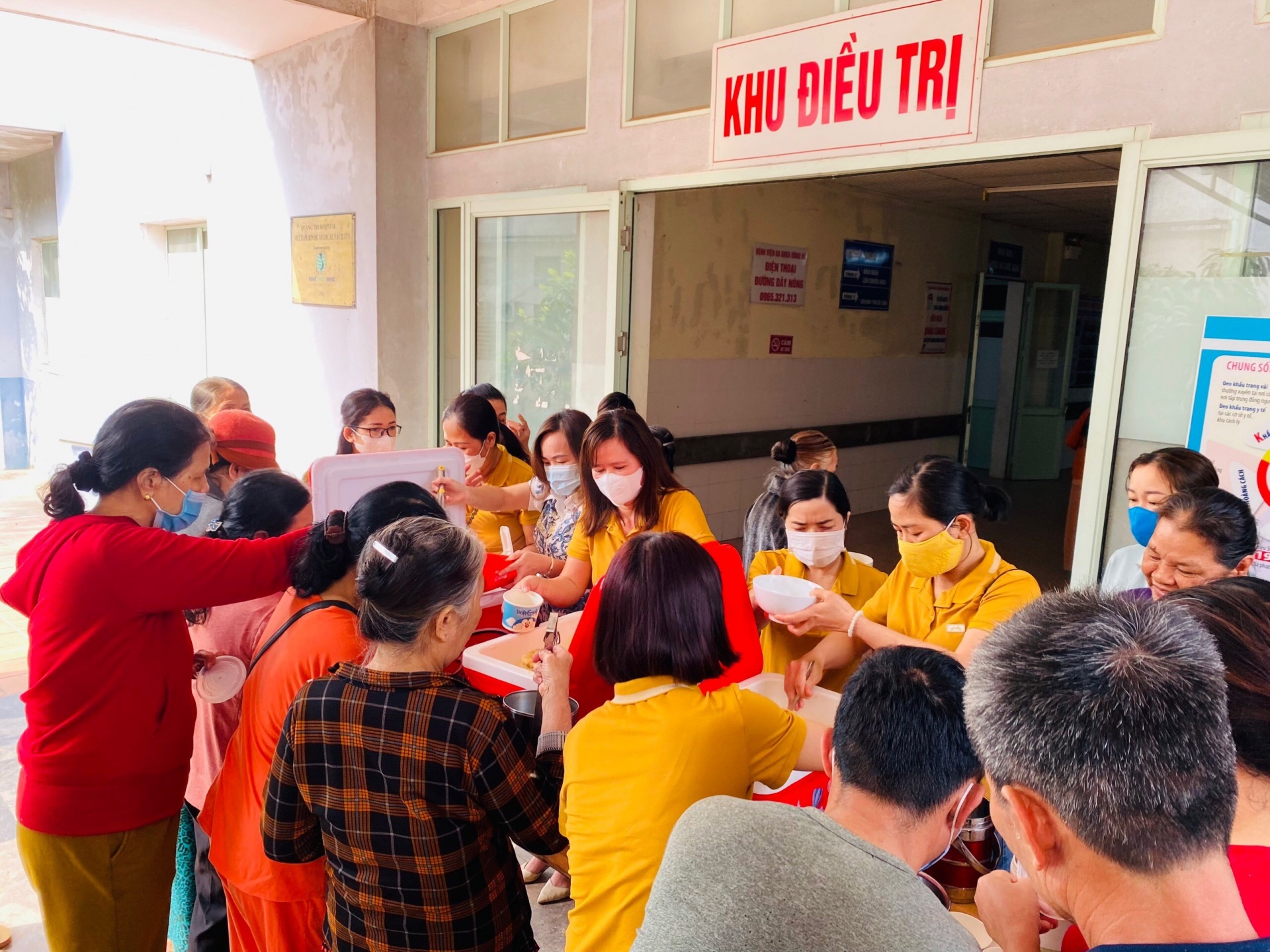 Cô giáo Lê Thị Hoa - chủ tịch công đoàn cơ sở gương mẫu, gần gũi Cô giáo Lê Thị Hoa - chủ tịch công đoàn cơ sở gương mẫu, gần gũi