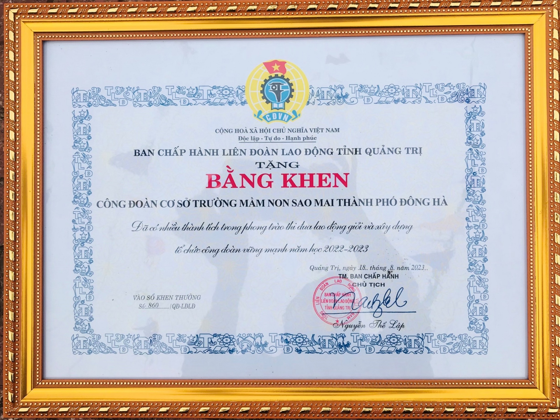 Cô giáo Lê Thị Hoa - chủ tịch công đoàn cơ sở gương mẫu, gần gũi Cô giáo Lê Thị Hoa - chủ tịch công đoàn cơ sở gương mẫu, gần gũi