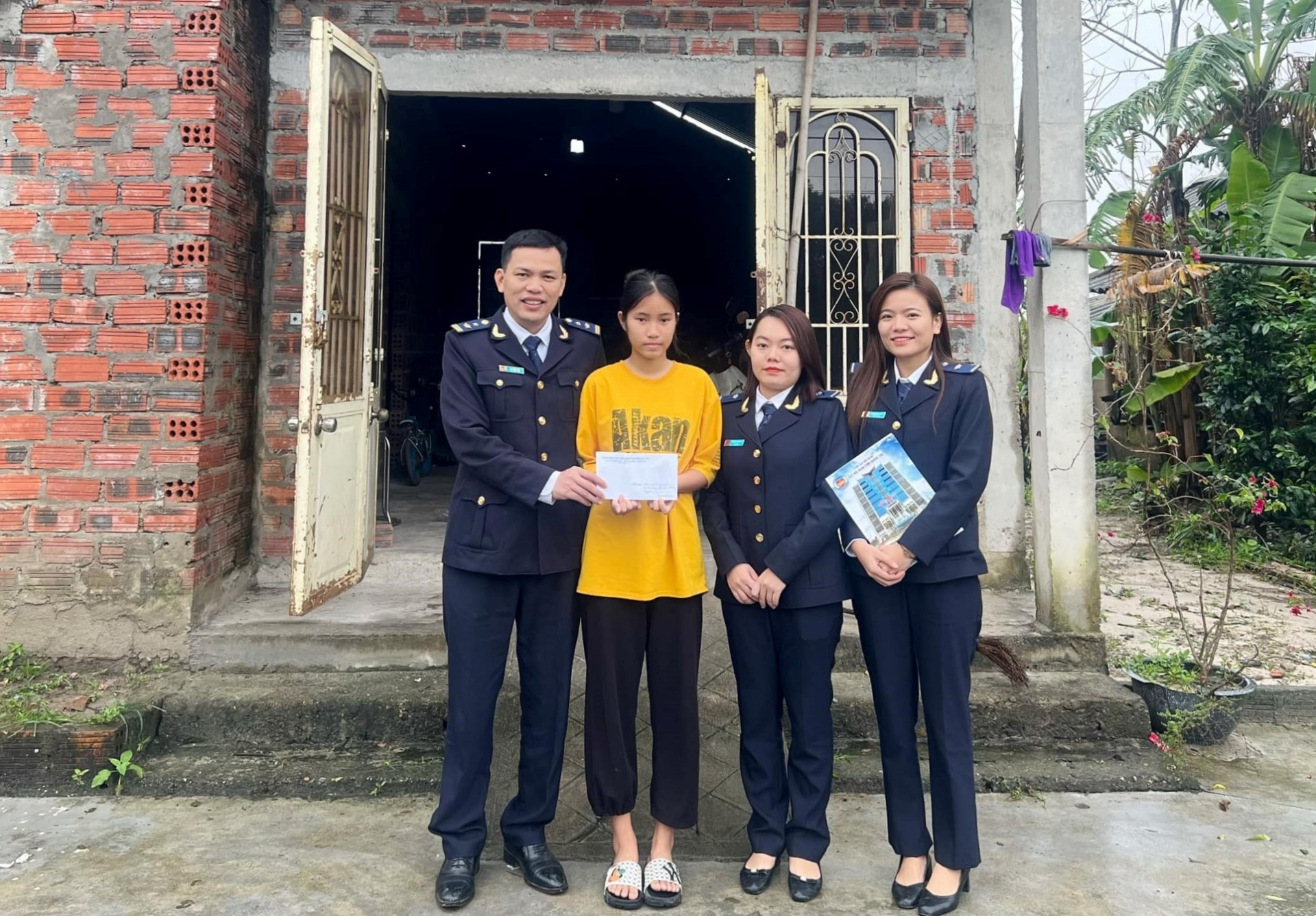 Công đoàn Cục Hải quan Quảng Trị: Chăm lo tốt người lao động, hướng về vì cộng đồng