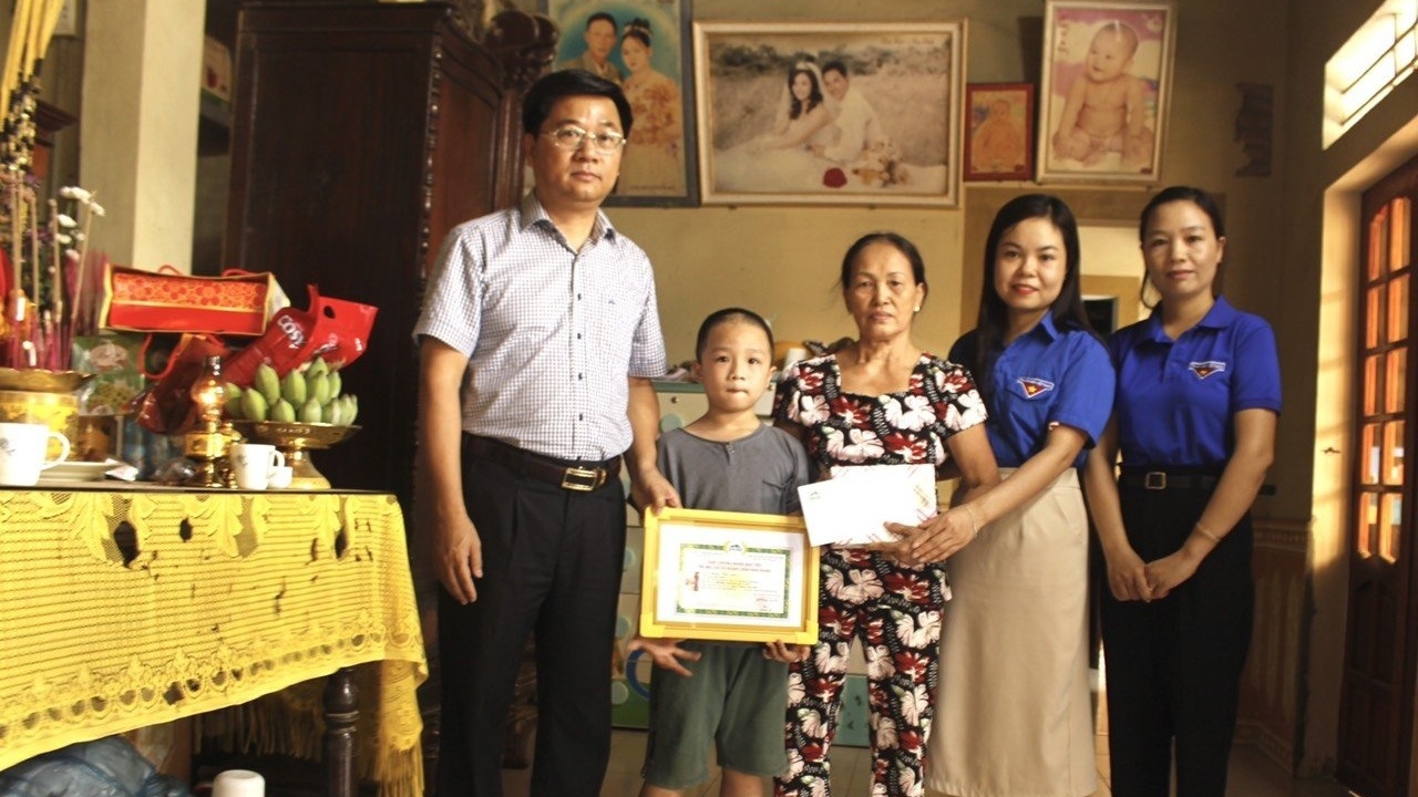 Chuyện ghi ở Tổng công ty Thương mại Quảng Trị (Bài 2)