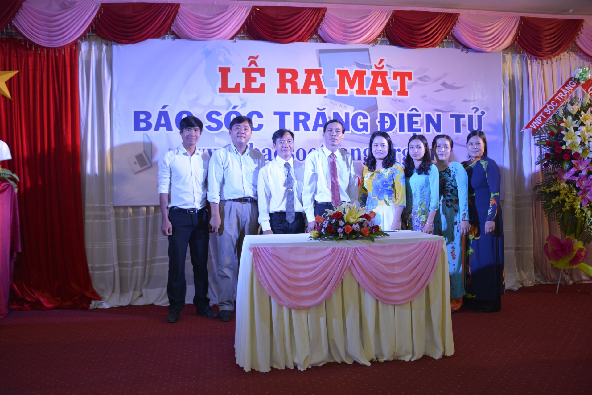 Chất men say của nghề làm báo Chất men say của nghề làm báo