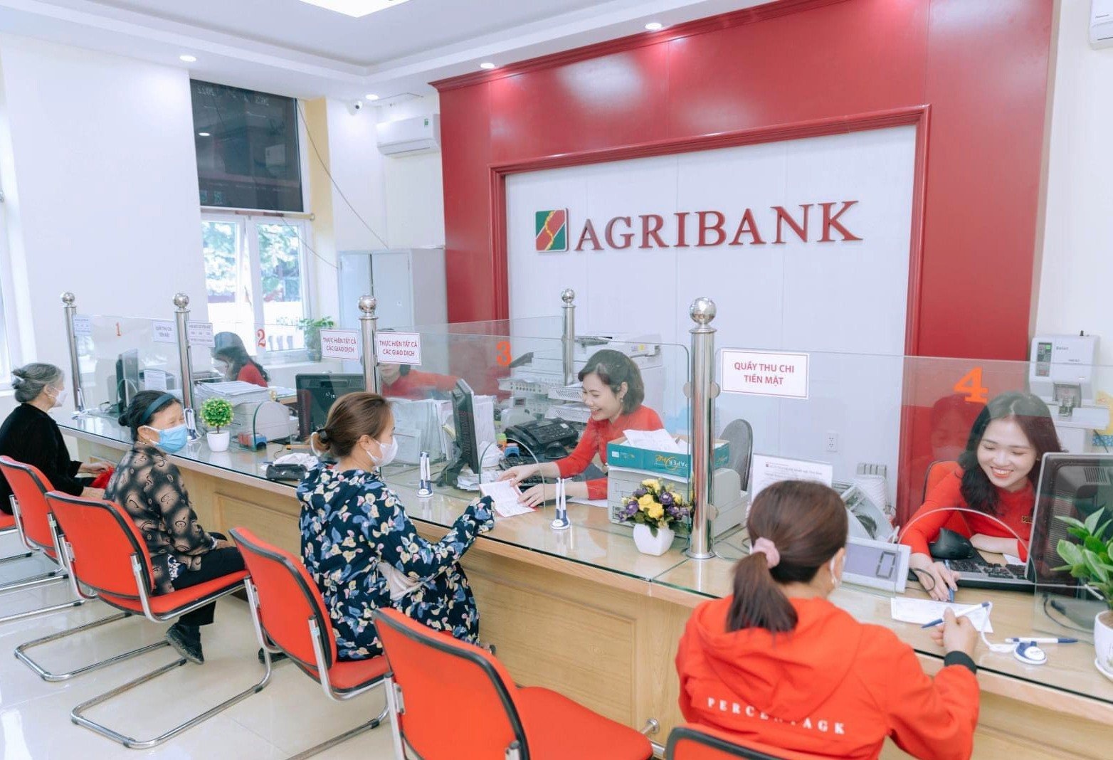 Agribank giảm lãi suất cho vay hỗ trợ người dân, doanh nghiệp Agribank giảm lãi suất cho vay hỗ trợ người dân, doanh nghiệp