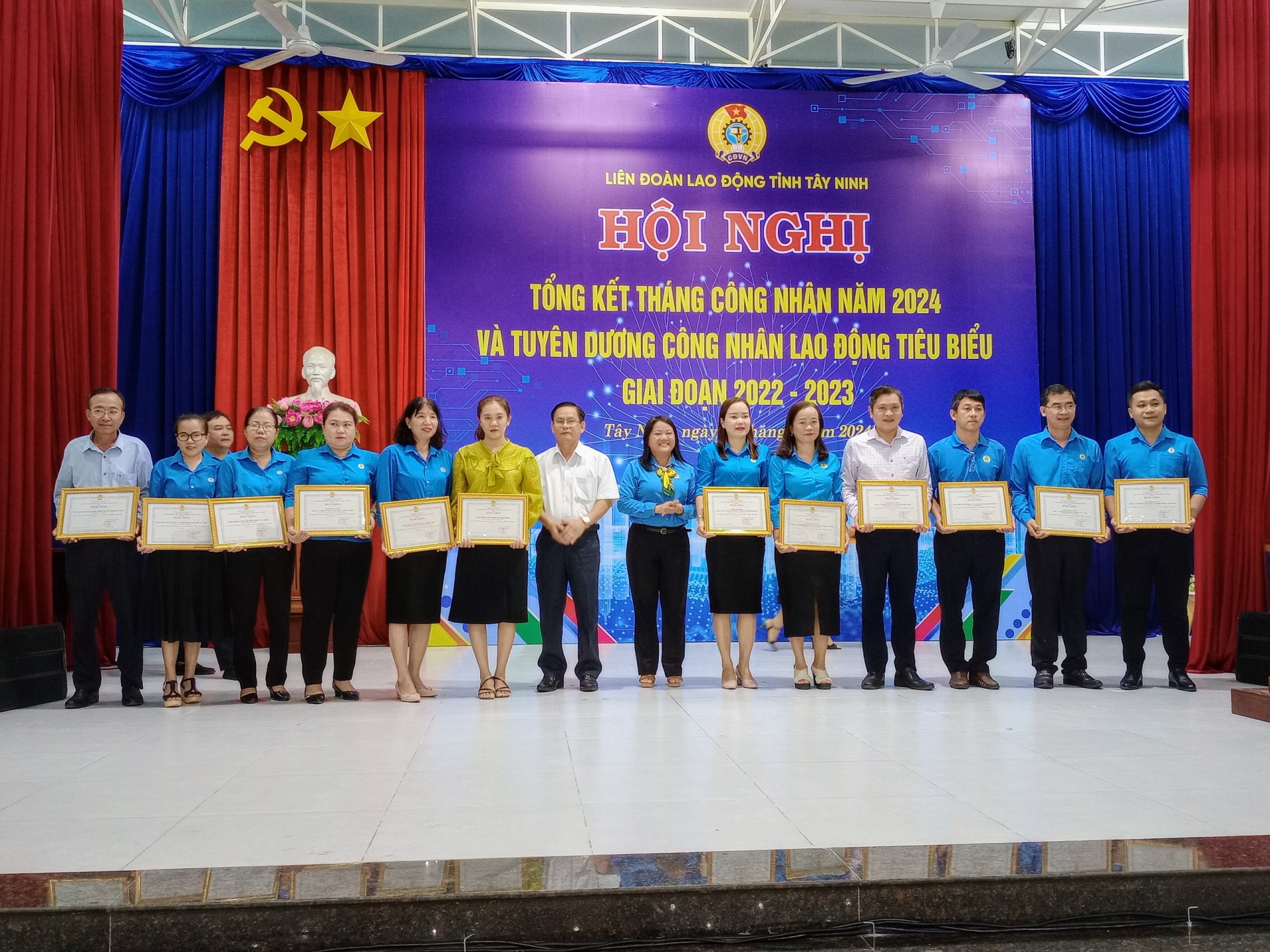 Công đoàn Tây Ninh: Tổng kết Tháng Công nhân 2024 và tuyên dương công nhân lao động Công đoàn Tây Ninh: Tổng kết Tháng Công nhân 2024 và tuyên dương công nhân lao động