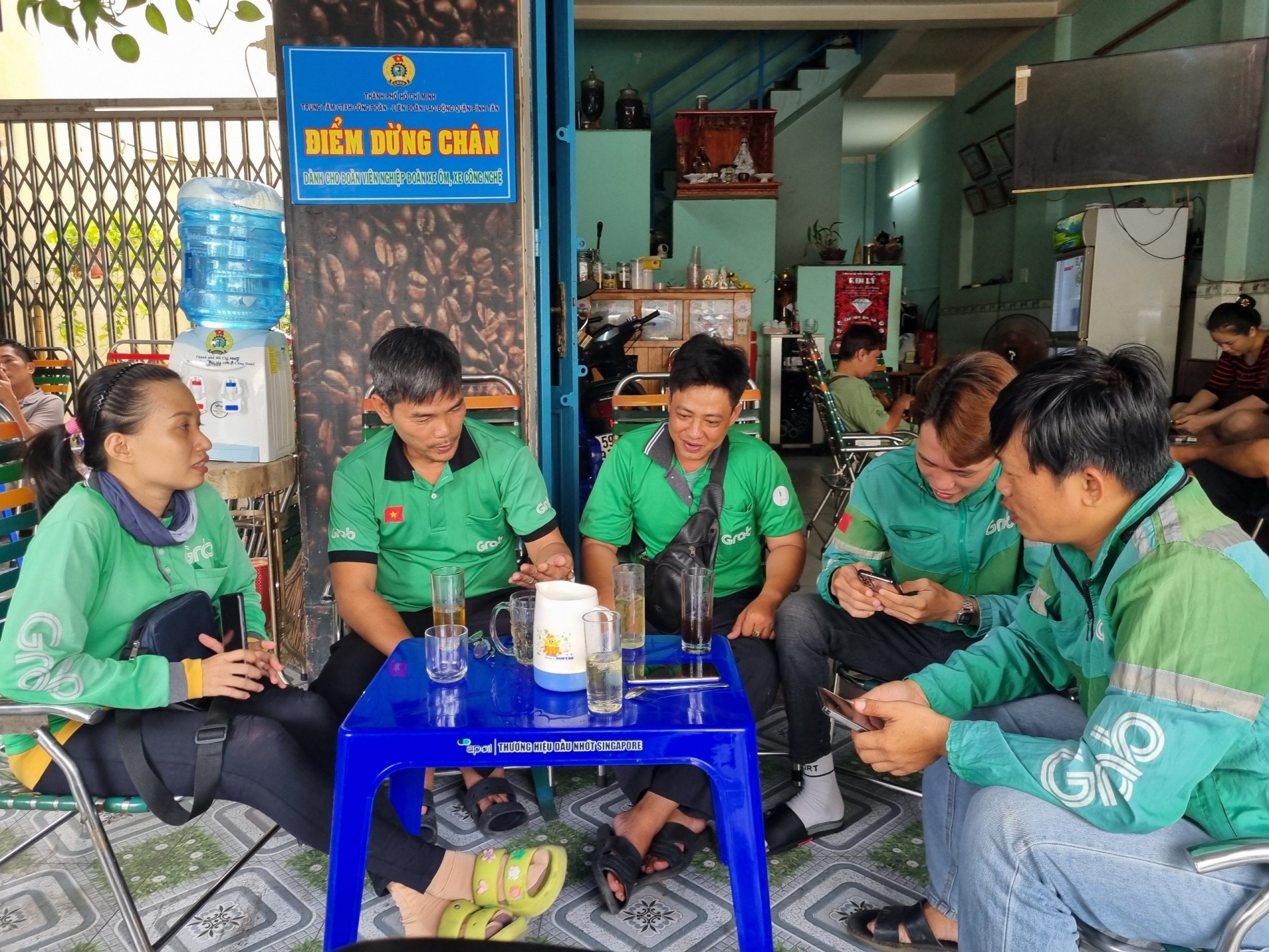 Xe ôm truyền thống và công nghệ: Những vụ ẩu đả đang trôi dần vào quá khứ