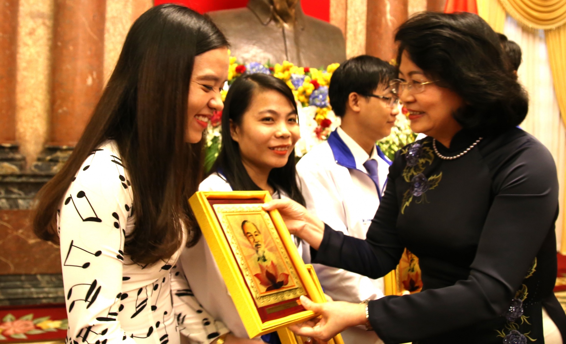 Người mang lớp học Người mang lớp học