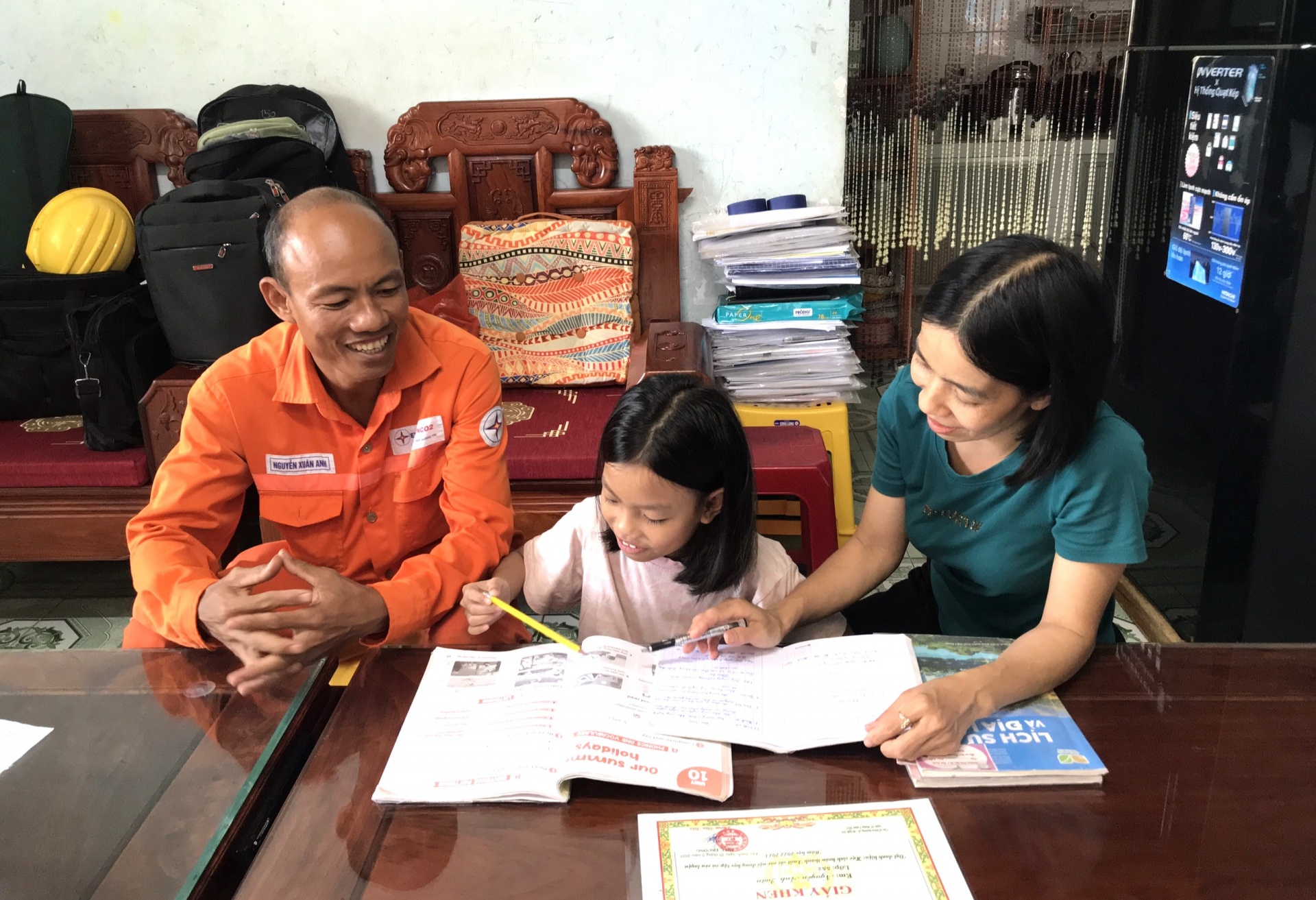 Công ty Thủy điện Quảng Trị và câu chuyện “đất lạ hóa quê hương”… Công ty Thủy điện Quảng Trị và câu chuyện “đất lạ hóa quê hương”…