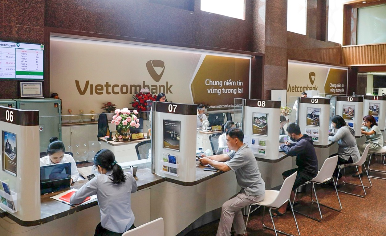 Thanh toán quốc tế và tài trợ thương mại là thế mạnh của Vietcombank để thu hút và giữ chân khách hàng Thanh toán quốc tế và tài trợ thương mại là thế mạnh của Vietcombank để thu hút và giữ chân khách hàng