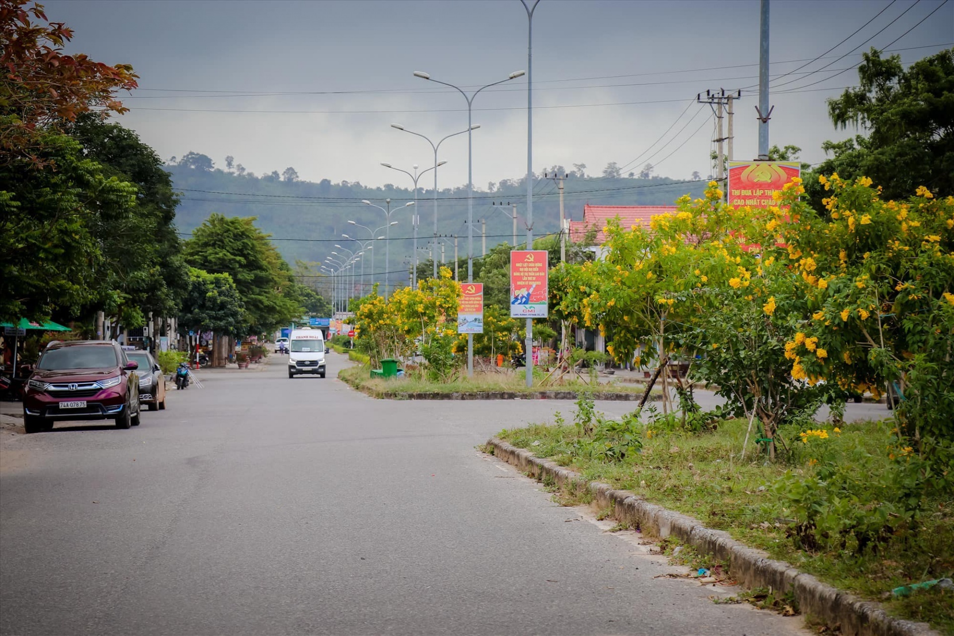 Nguồn lực nhân dân nhìn từ Lao Bảo Nguồn lực nhân dân nhìn từ Lao Bảo