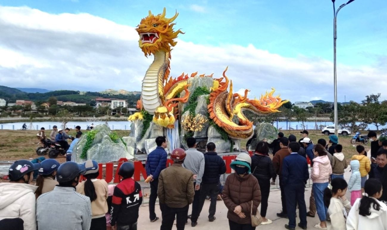 Nguồn lực nhân dân nhìn từ Lao Bảo Nguồn lực nhân dân nhìn từ Lao Bảo