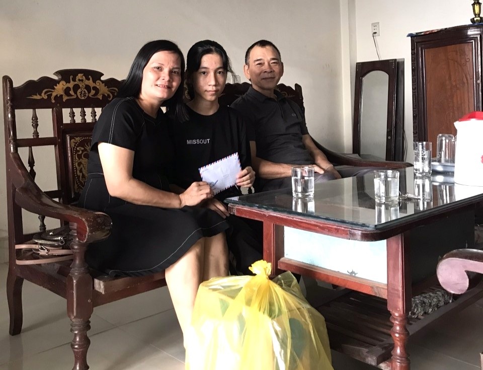 Bông sen hồng đất Vĩnh