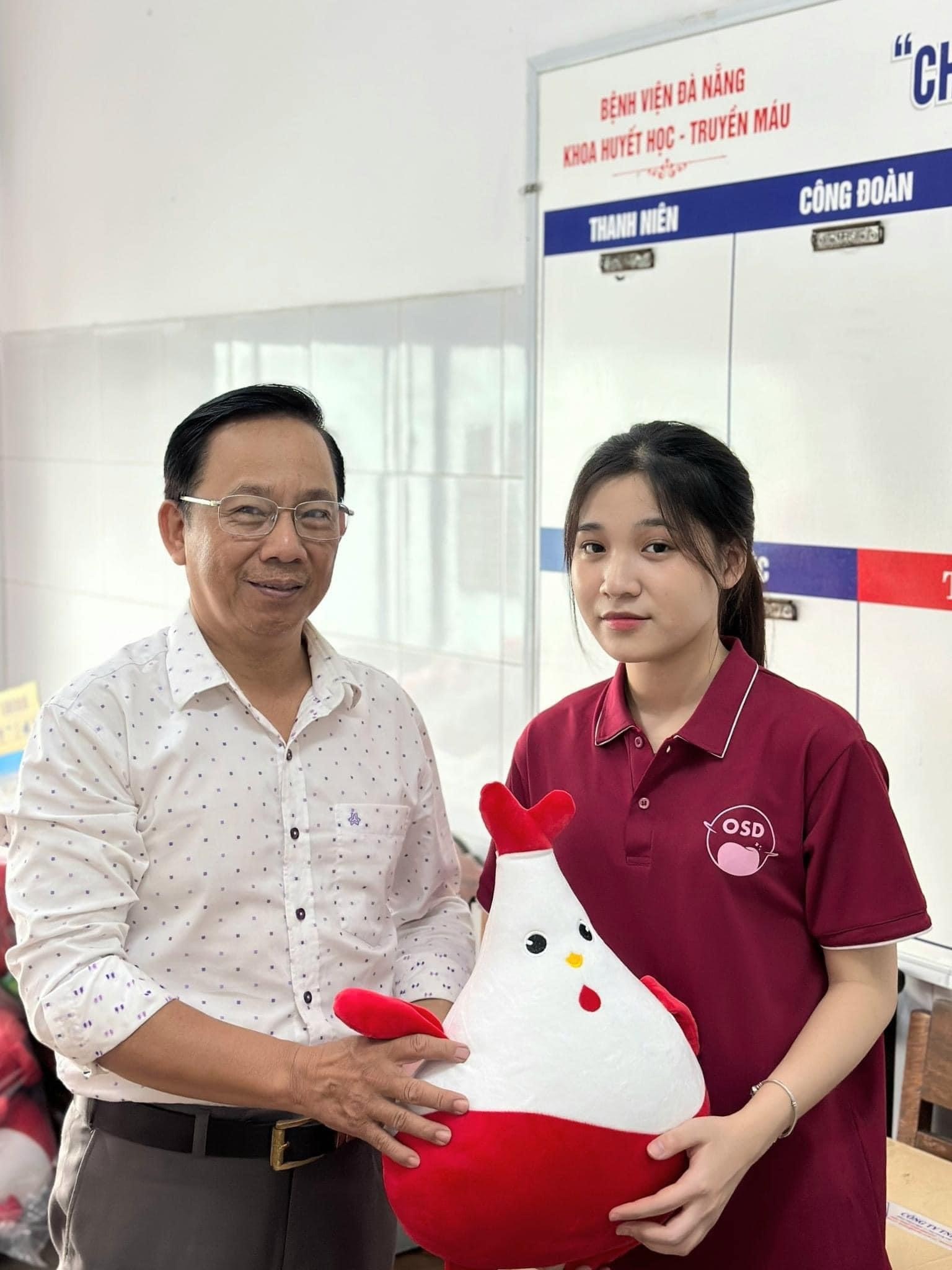 Nguồn năng lượng tích cực từ cán bộ vận động hiến máu nhân đạo Nguồn năng lượng tích cực từ cán bộ vận động hiến máu nhân đạo