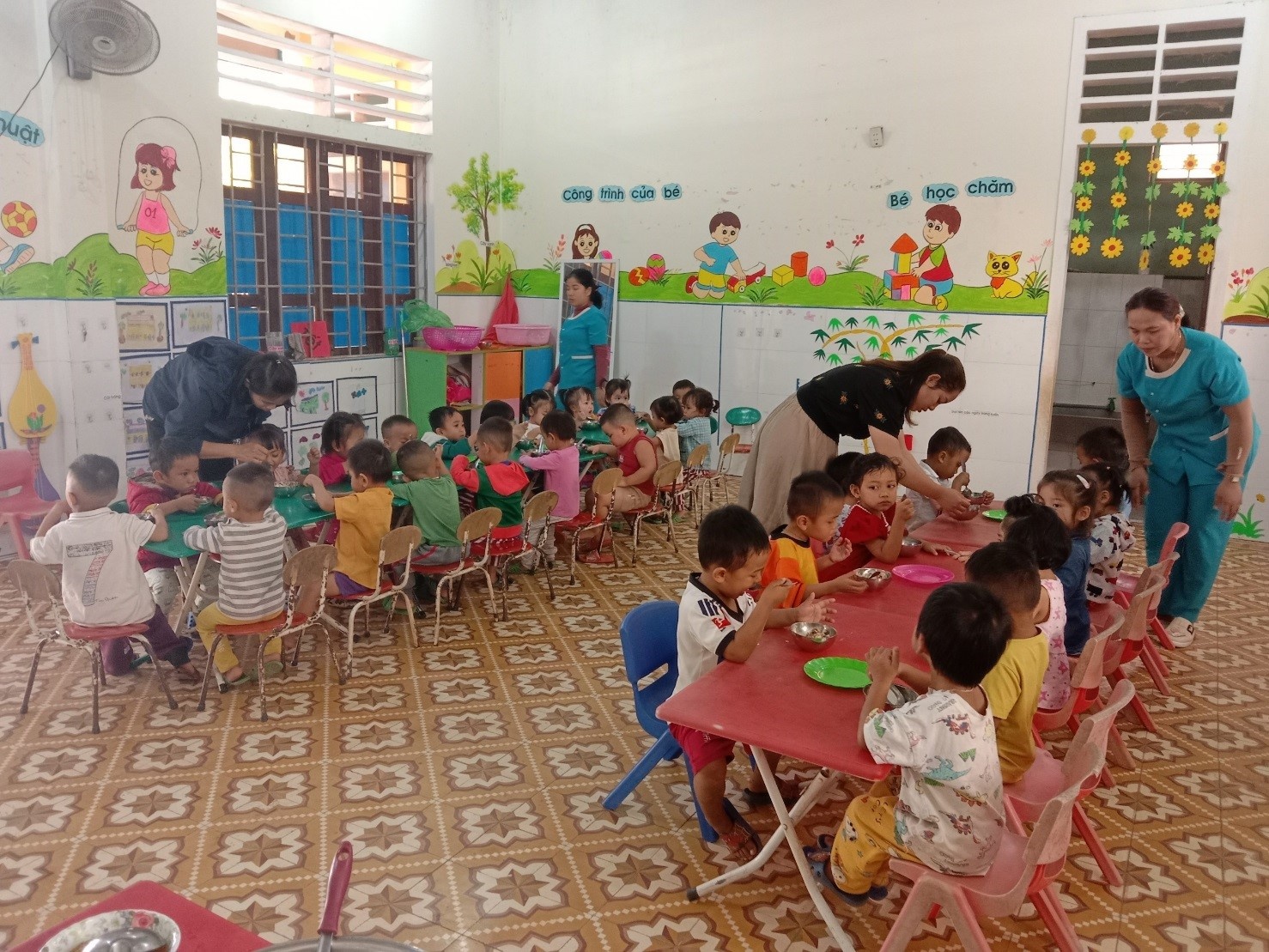 Hơn cả “một ngày đến trường là một ngày vui”