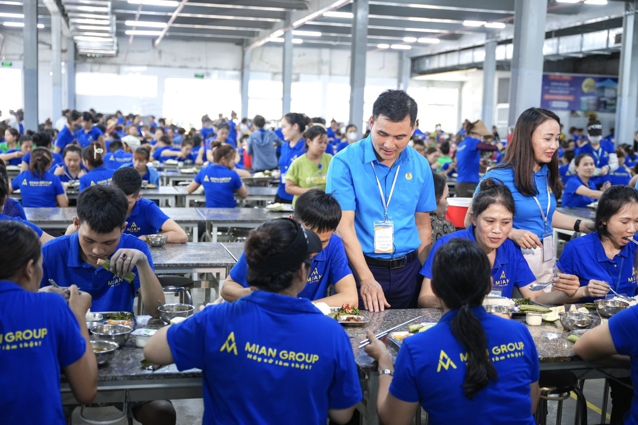 Tổ chức “Bữa cơm Công đoàn” năm 2024 trên phạm vi toàn quốc Tổ chức “Bữa cơm Công đoàn” năm 2024 trên phạm vi toàn quốc