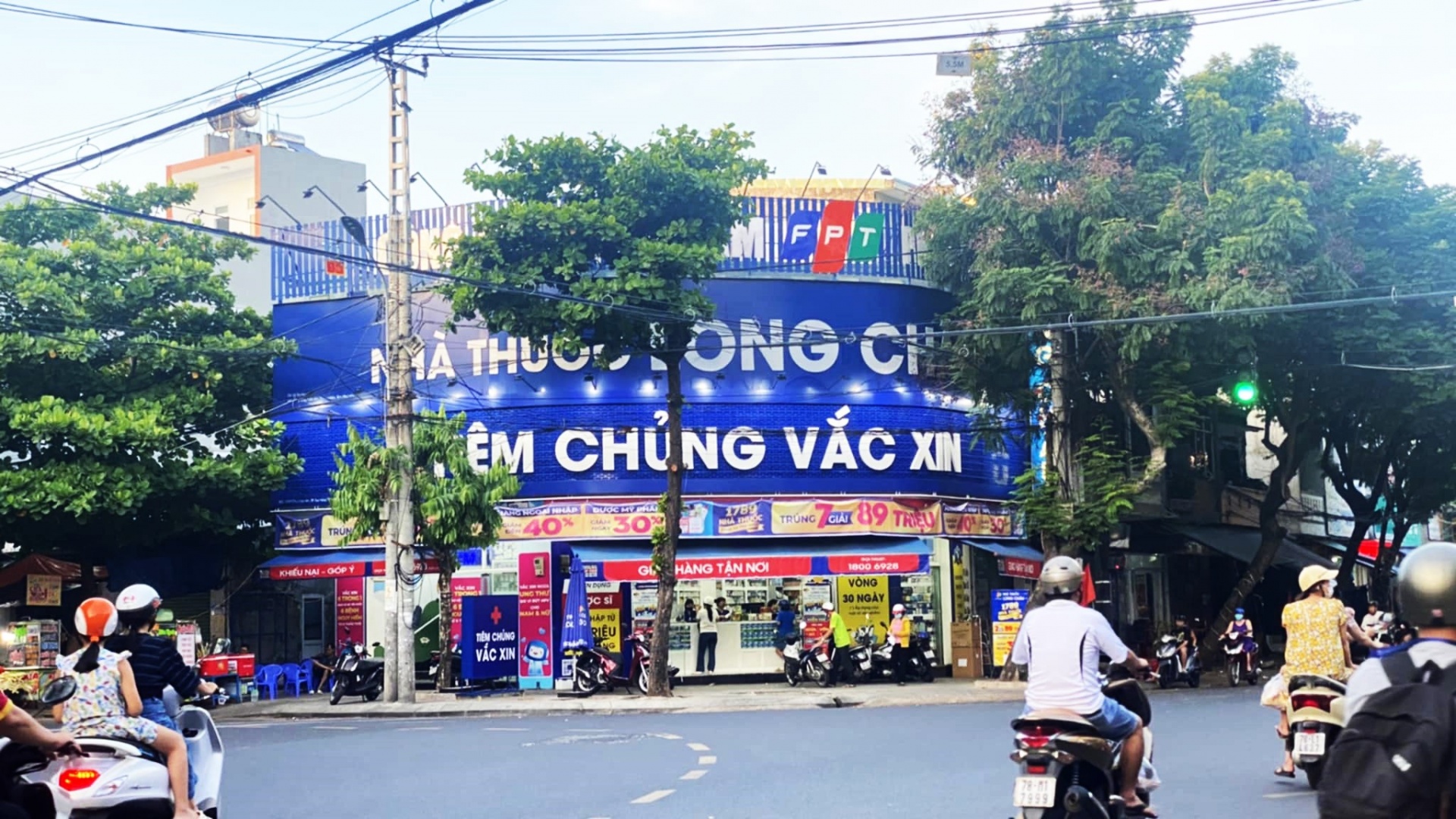 Long Châu cần sớm minh bạch thông tin về chất lượng chuỗi nhà thuốc của mình Long Châu cần sớm minh bạch thông tin về chất lượng chuỗi nhà thuốc của mình