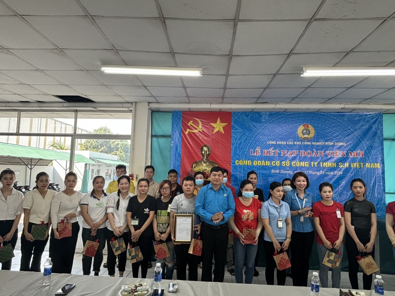 Quan hệ mật thiết giữa lực lượng lao động với sự phát triển kinh tế Bình Dương