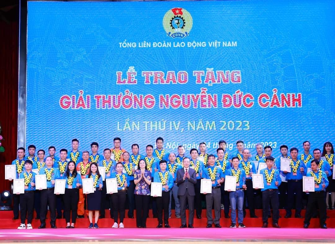 Đoàn viên công đoàn có nhiều đóng góp thiết thực cho nghiên cứu khoa học Đoàn viên công đoàn có nhiều đóng góp thiết thực cho nghiên cứu khoa học
