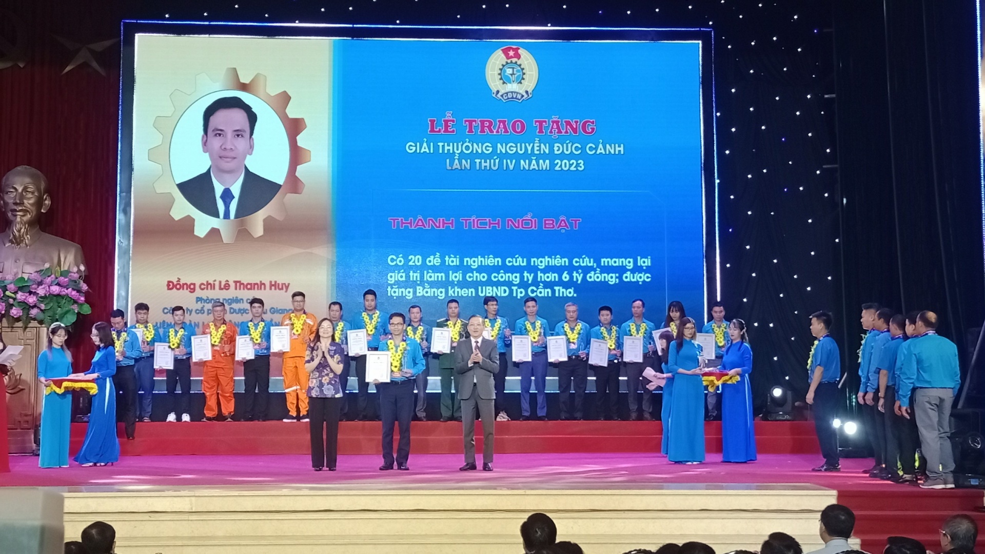 Đoàn viên công đoàn có nhiều đóng góp thiết thực cho nghiên cứu khoa học Đoàn viên công đoàn có nhiều đóng góp thiết thực cho nghiên cứu khoa học