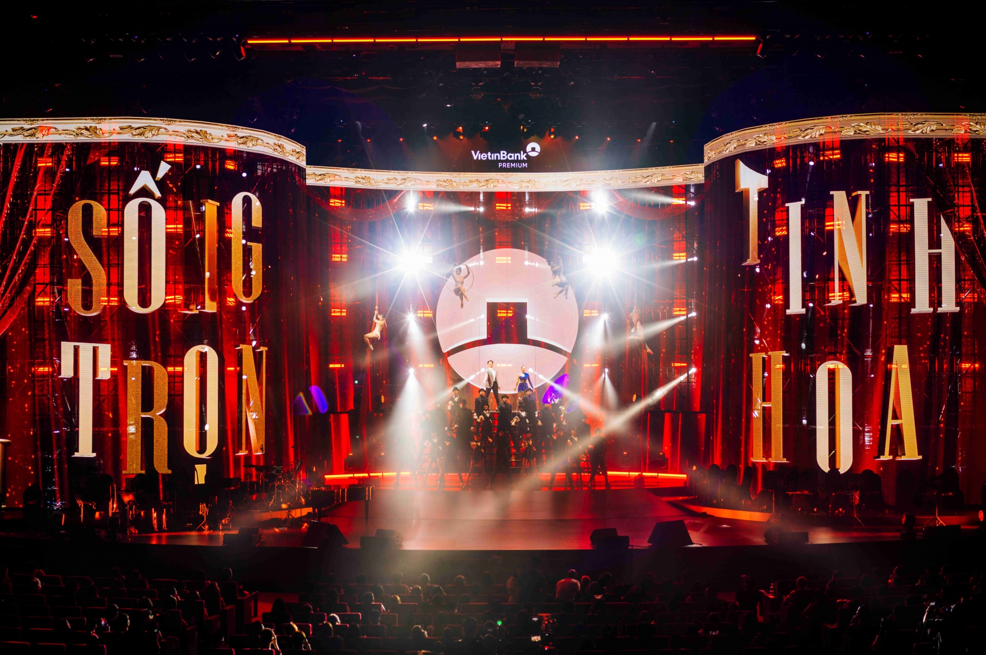 oàn cảnh sân khấu Sống trọn tinh hoa oàn cảnh sân khấu Sống trọn tinh hoa