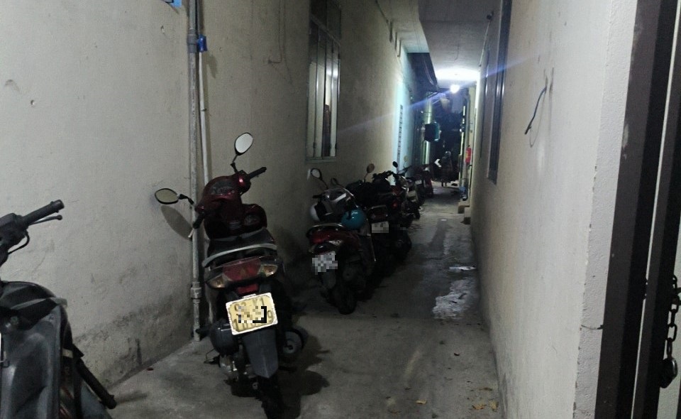 Công nhân lao động trong vòng xoáy giá cả “nhịp điệu một chiều”