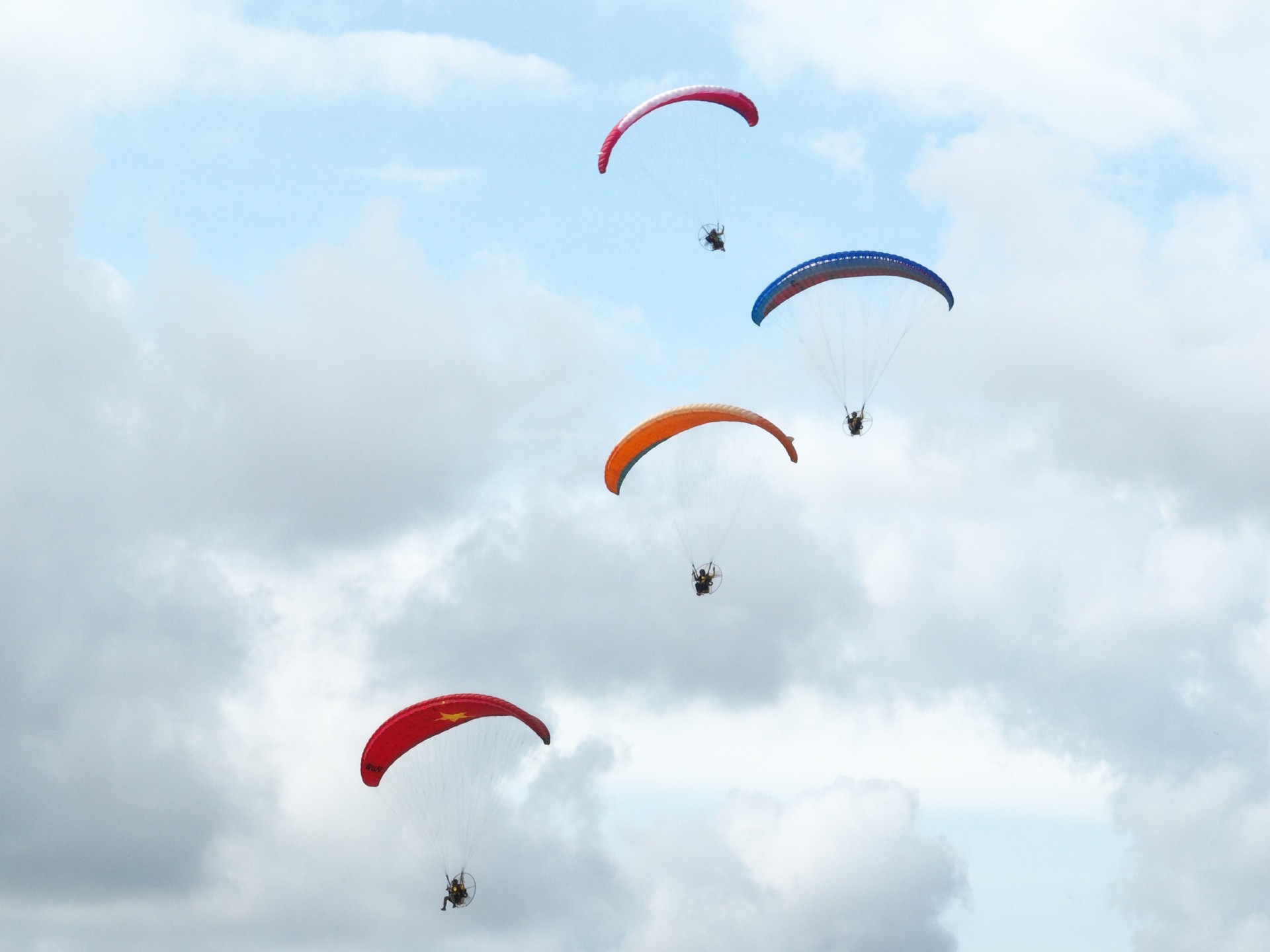 Lễ hội xe - Fun Wheels Festival Hạ Long 2024 chính thức khai mạc Lễ hội xe - Fun Wheels Festival Hạ Long 2024 chính thức khai mạc