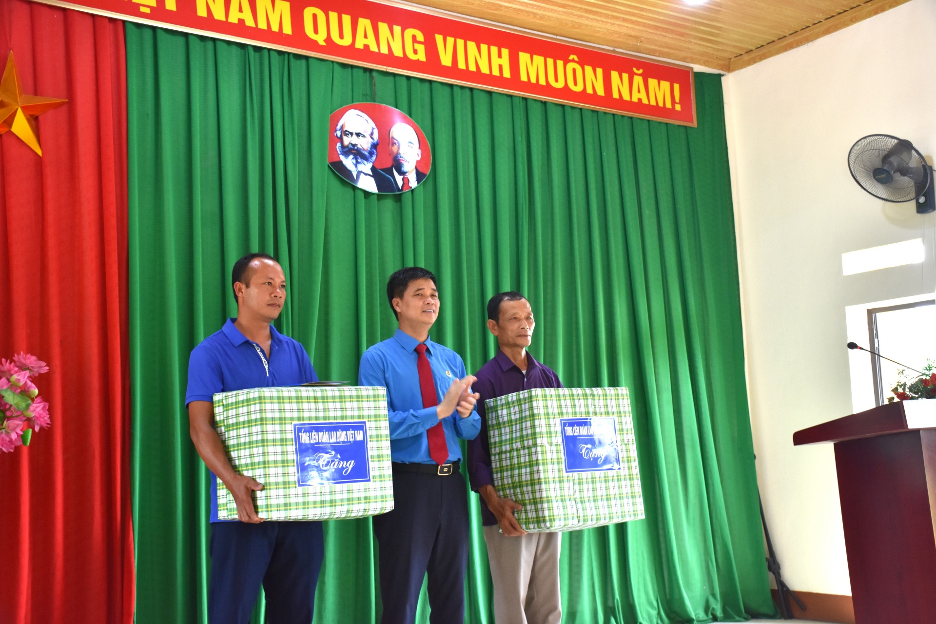 Cùng phát huy giá trị lịch sử di tích diễn ra Đại hội lần thứ I Công đoàn Việt Nam Cùng phát huy giá trị lịch sử di tích diễn ra Đại hội lần thứ I Công đoàn Việt Nam