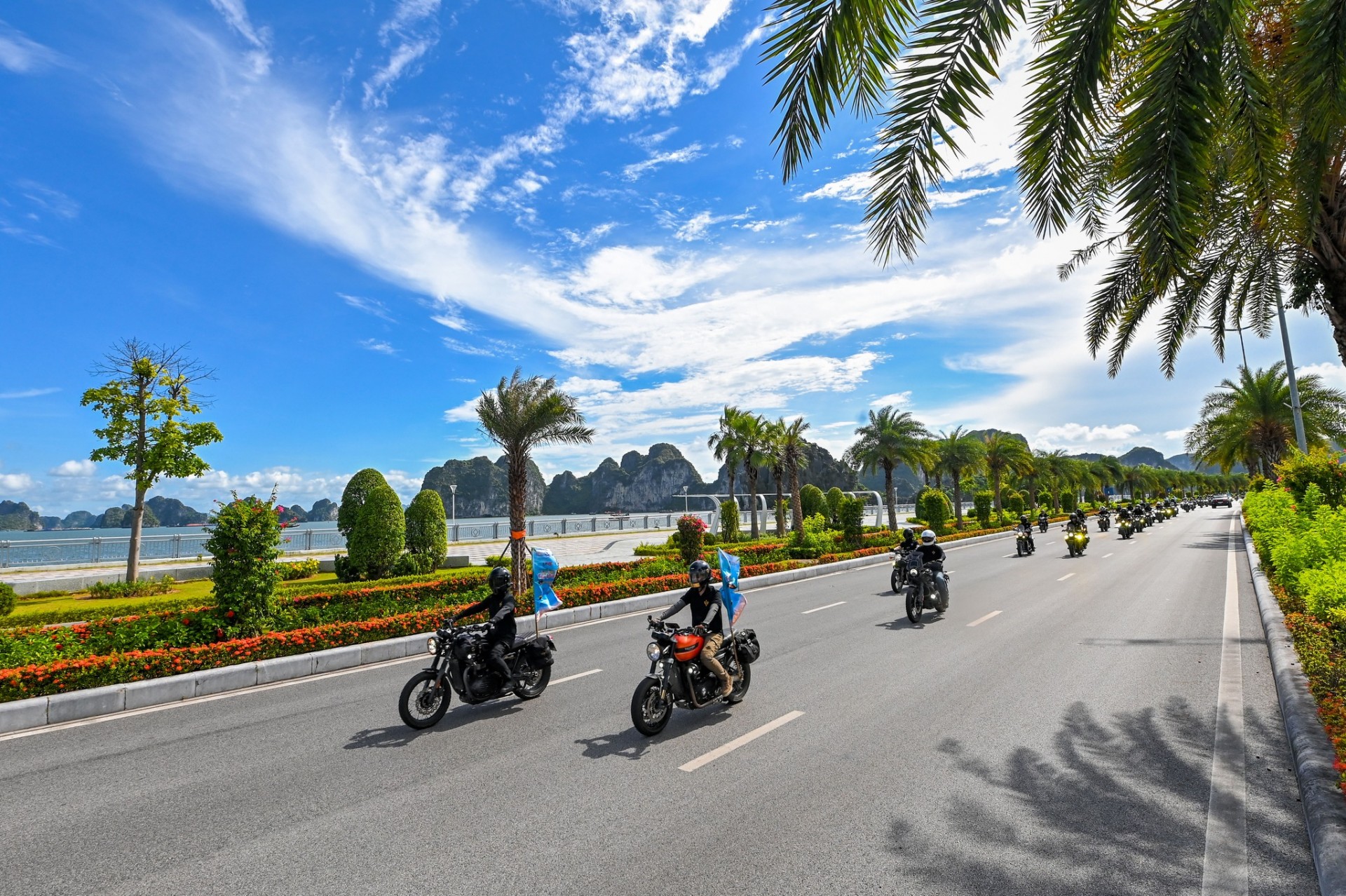 Ấn tượng màn diễu hành mô tô, xe máy tại Lễ hội Xe - Fun Wheels Festival Hạ Long 2024