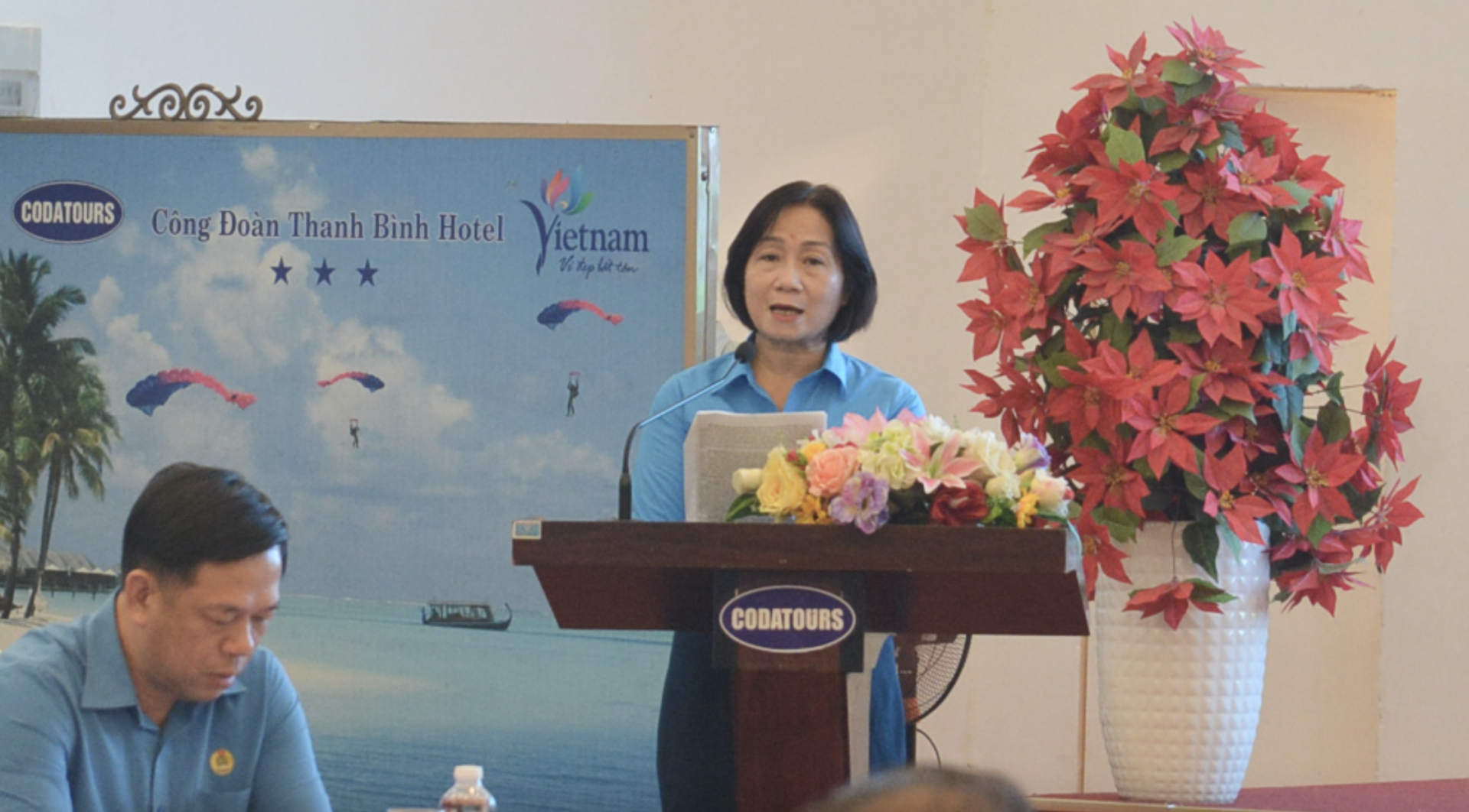 Đồng chí Nguyễn Đình Khang lưu ý công tác kiểm tra giám sát với LĐLĐ 5 thành phố lớn Đồng chí Nguyễn Đình Khang lưu ý công tác kiểm tra giám sát với LĐLĐ 5 thành phố lớn