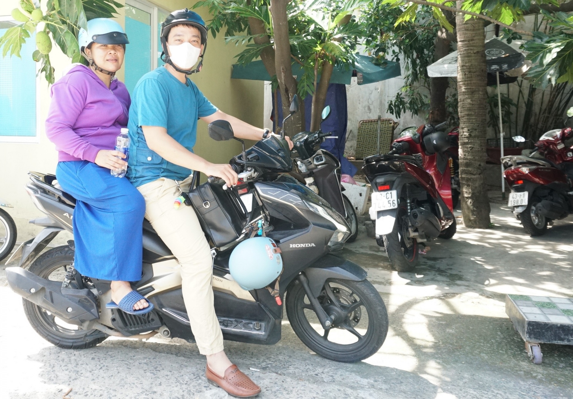 Vợ chồng luật sư trẻ ở Đà Nẵng gieo hi vọng cho người nghèo Vợ chồng luật sư trẻ ở Đà Nẵng gieo hi vọng cho người nghèo