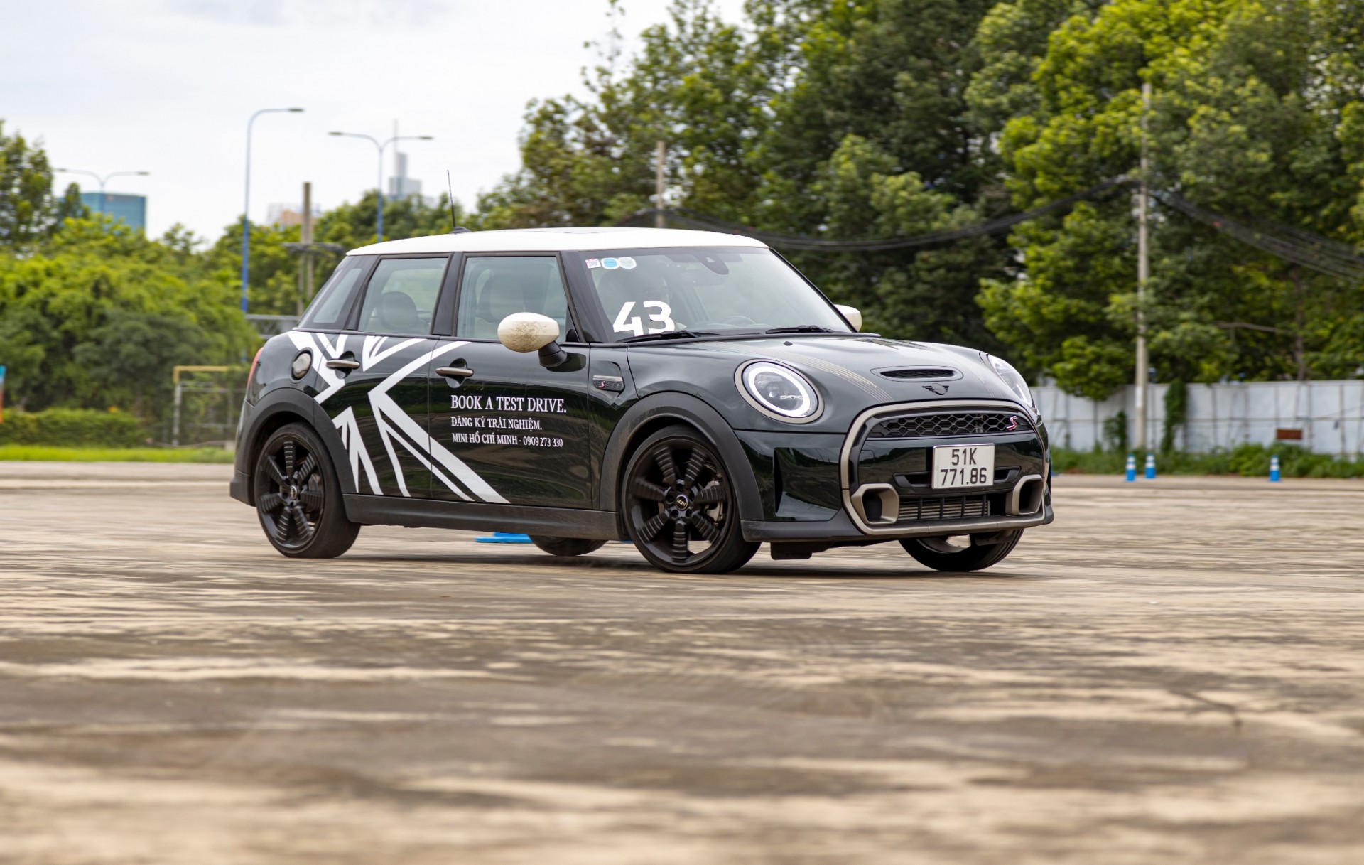 Trải nghiệm sự kiện lái thử dành riêng cho BMW X-Series và Mini Trải nghiệm sự kiện lái thử dành riêng cho BMW X-Series và Mini