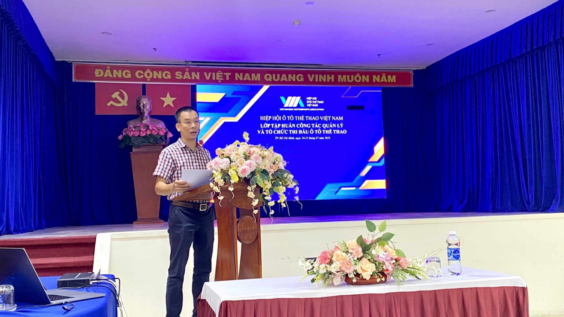 Khóa tập huấn về quản lý và tổ chức các hoạt động ô tô thể thao: nâng tầm phong trào thao tốc độ việt nam