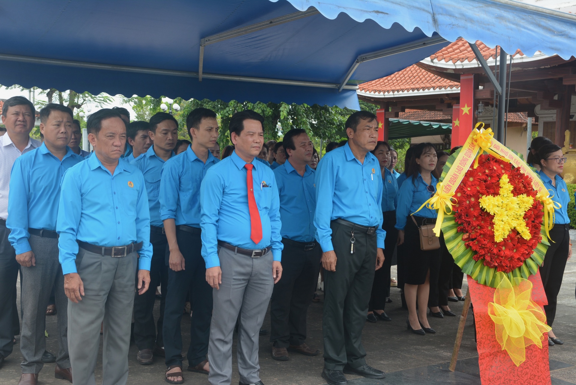 Đà Nẵng: Công đoàn dâng hương tưởng nhớ các Anh hùng Liệt sĩ