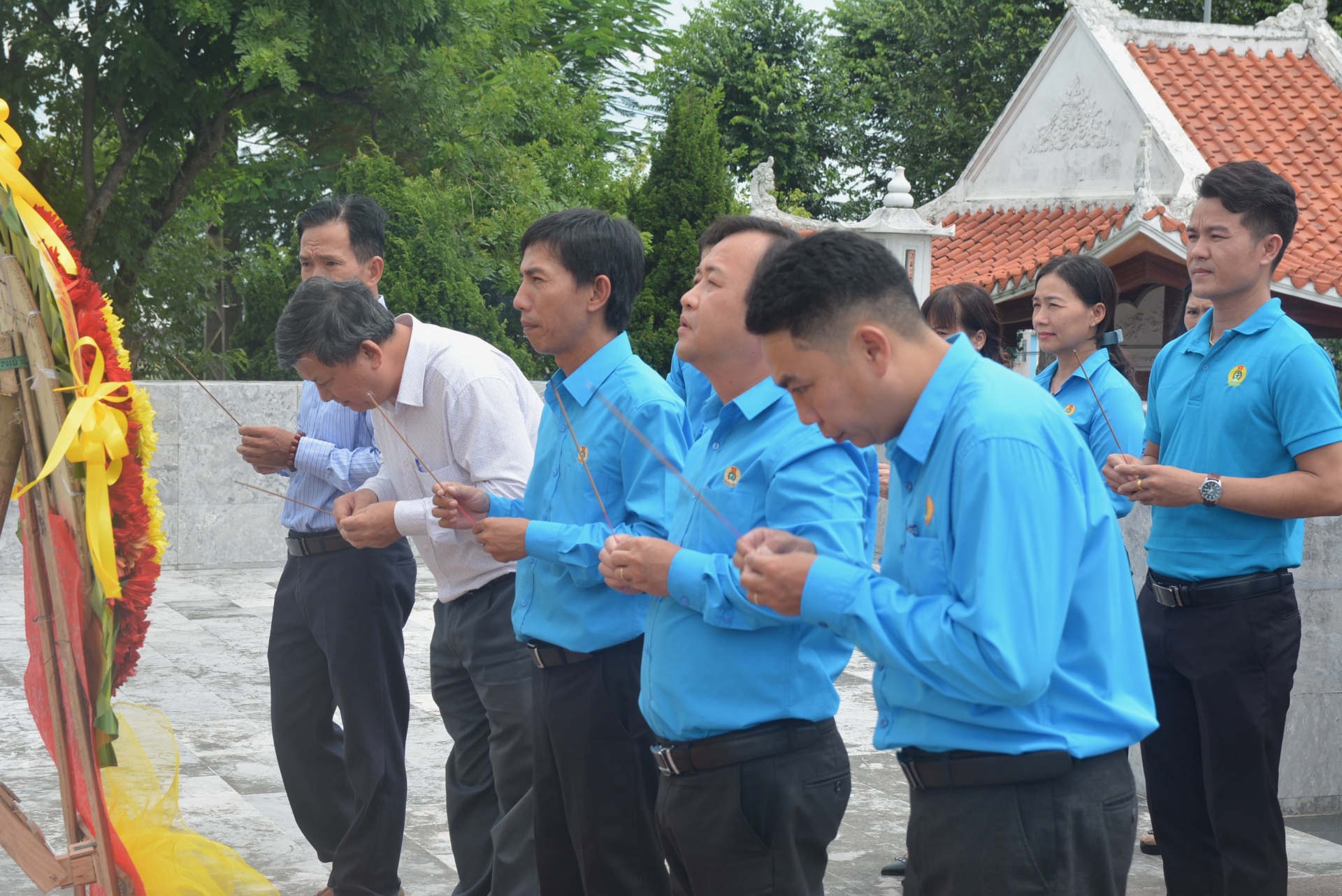 Đà Nẵng: Công đoàn dâng hương tưởng nhớ các Anh hùng Liệt sĩ