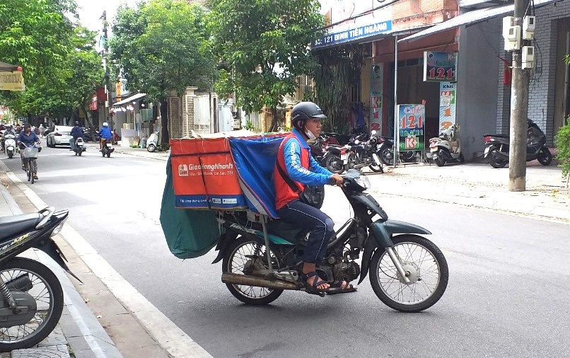 Người giao hàng, tài xế công nghệ đang chịu thiệt thòi như thế nào khi hành nghề? Người giao hàng, tài xế công nghệ đang chịu thiệt thòi như thế nào khi hành nghề?