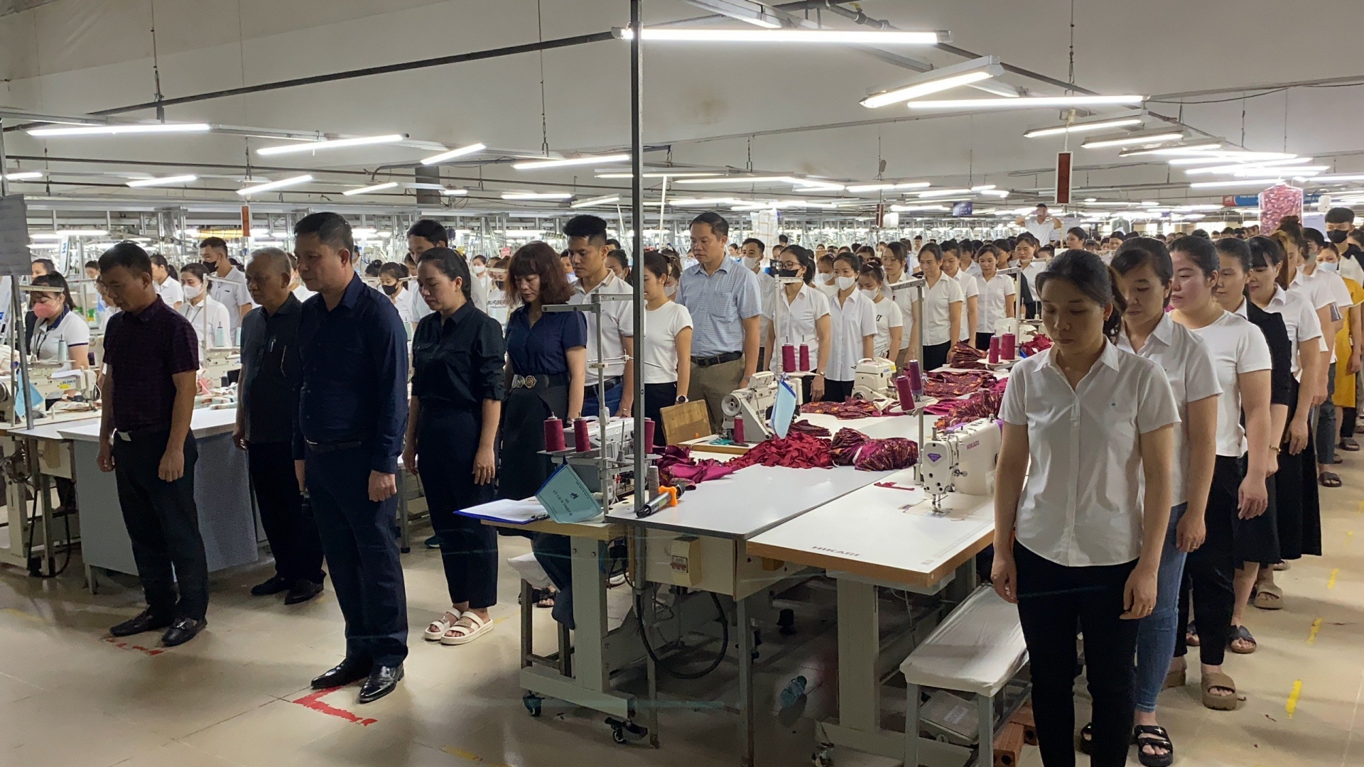 TP HCM: Từng đoàn người nối nhau chờ viếng Tổng Bí thư Nguyễn Phú Trọng