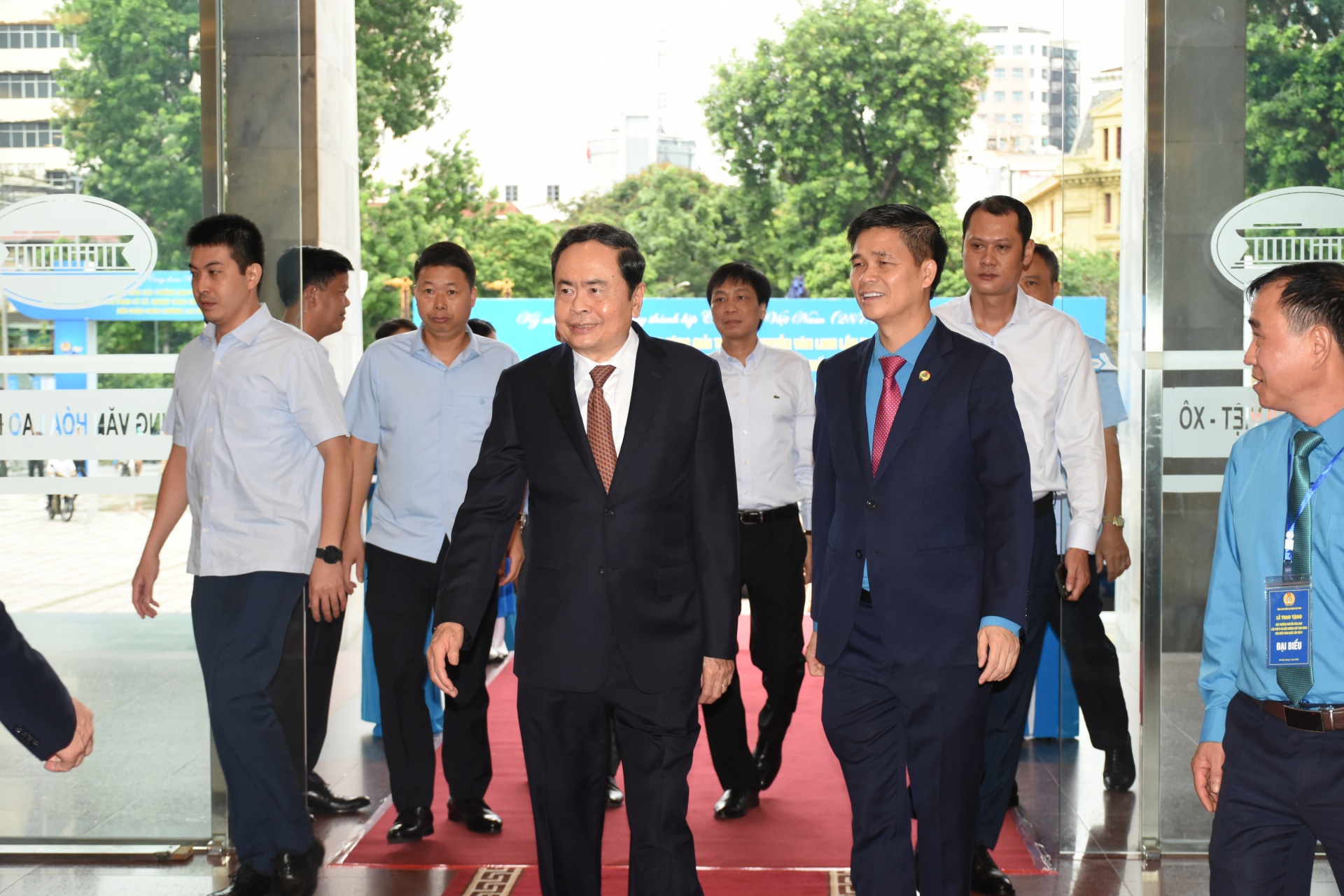 Tường thuật: Kỷ niệm 95 năm thành lập Công đoàn Việt Nam và trao tặng Giải thưởng Nguyễn Văn Linh Tường thuật: Kỷ niệm 95 năm thành lập Công đoàn Việt Nam và trao tặng Giải thưởng Nguyễn Văn Linh