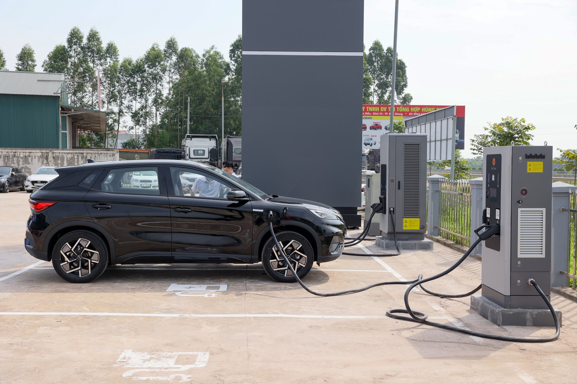 BYD đầu tư phát triển hệ sinh thái xe năng lượng mới cho người Việt BYD đầu tư phát triển hệ sinh thái xe năng lượng mới cho người Việt