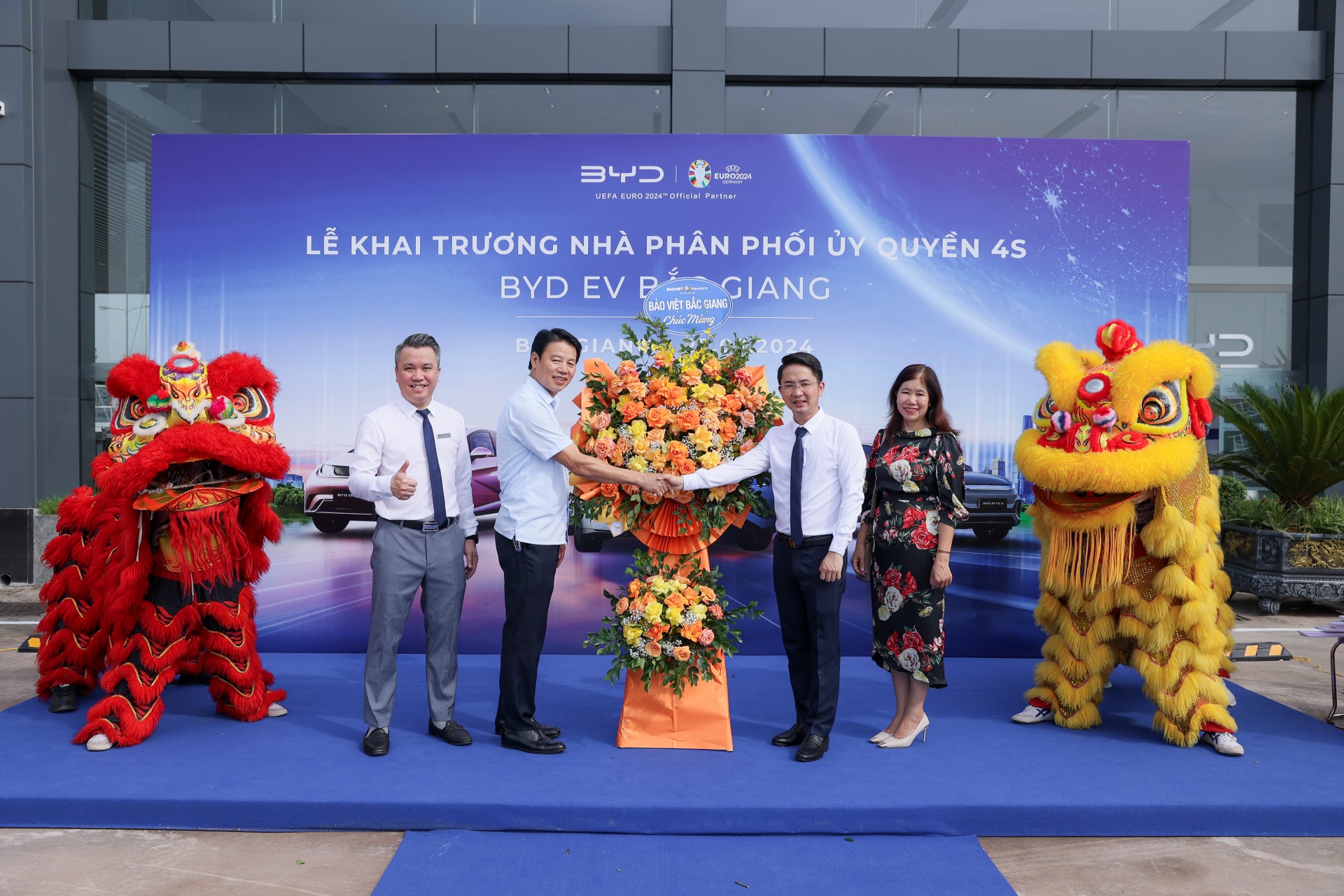 BYD đầu tư phát triển hệ sinh thái xe năng lượng mới cho người Việt BYD đầu tư phát triển hệ sinh thái xe năng lượng mới cho người Việt