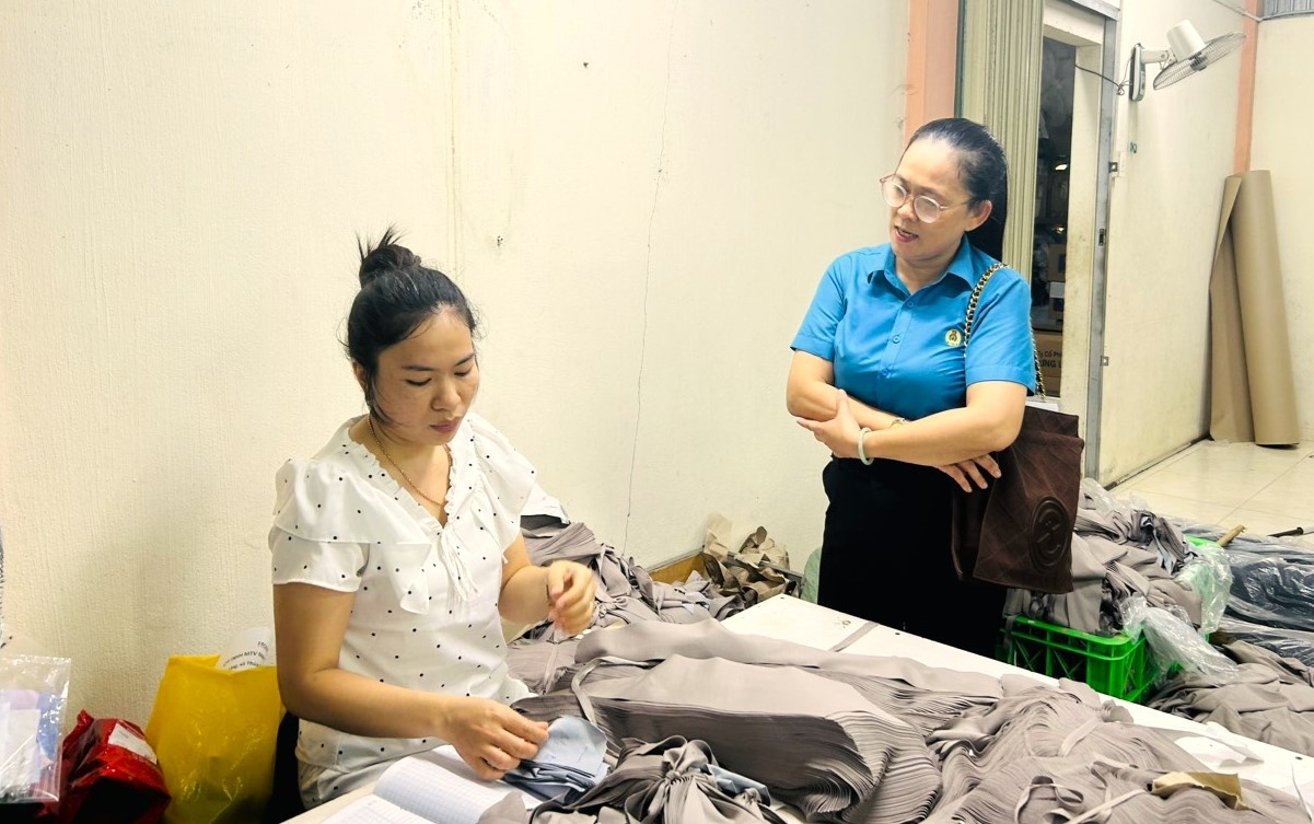 Kinh nghiệm thực tiễn đưa tổ chức Công đoàn vào doanh nghiệp Kinh nghiệm thực tiễn đưa tổ chức Công đoàn vào doanh nghiệp