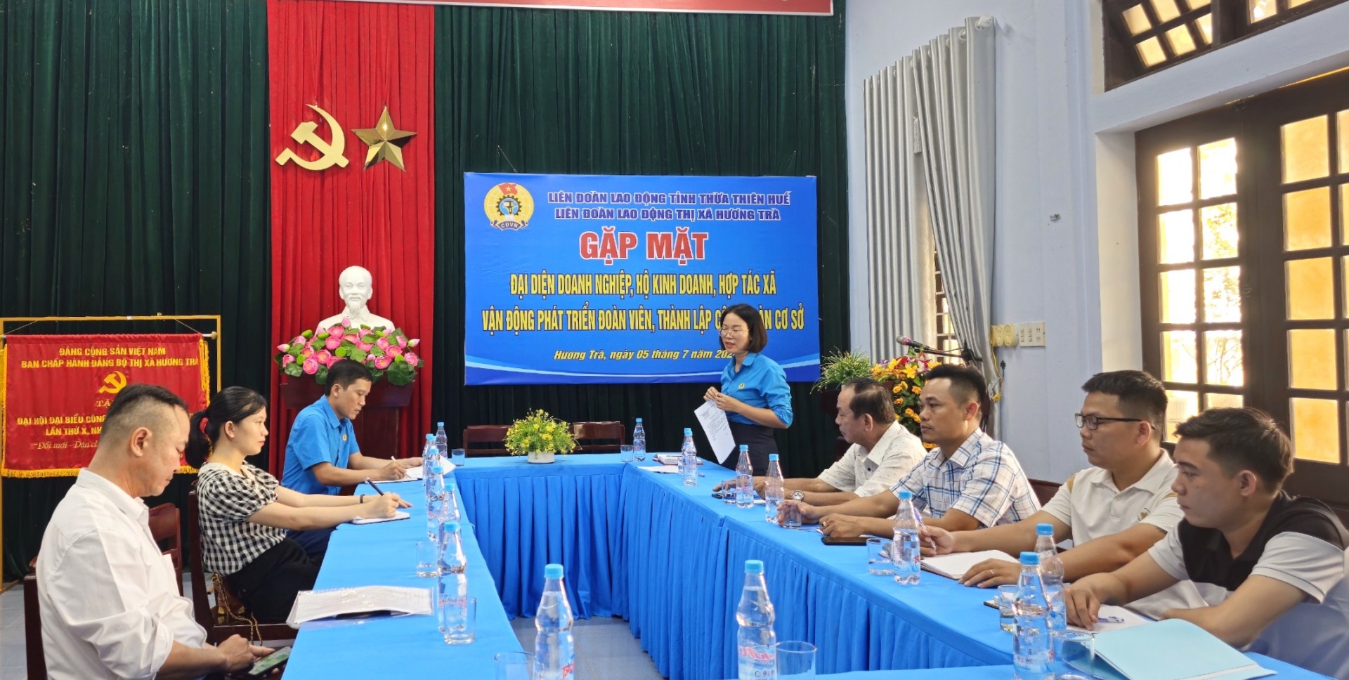 Kinh nghiệm thực tiễn đưa tổ chức Công đoàn vào doanh nghiệp Kinh nghiệm thực tiễn đưa tổ chức Công đoàn vào doanh nghiệp