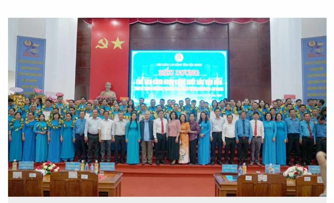 Họp mặt cán bộ công đoàn chuyên trách ba tỉnh Hậu Giang, Cần Thơ và Sóc Trăng