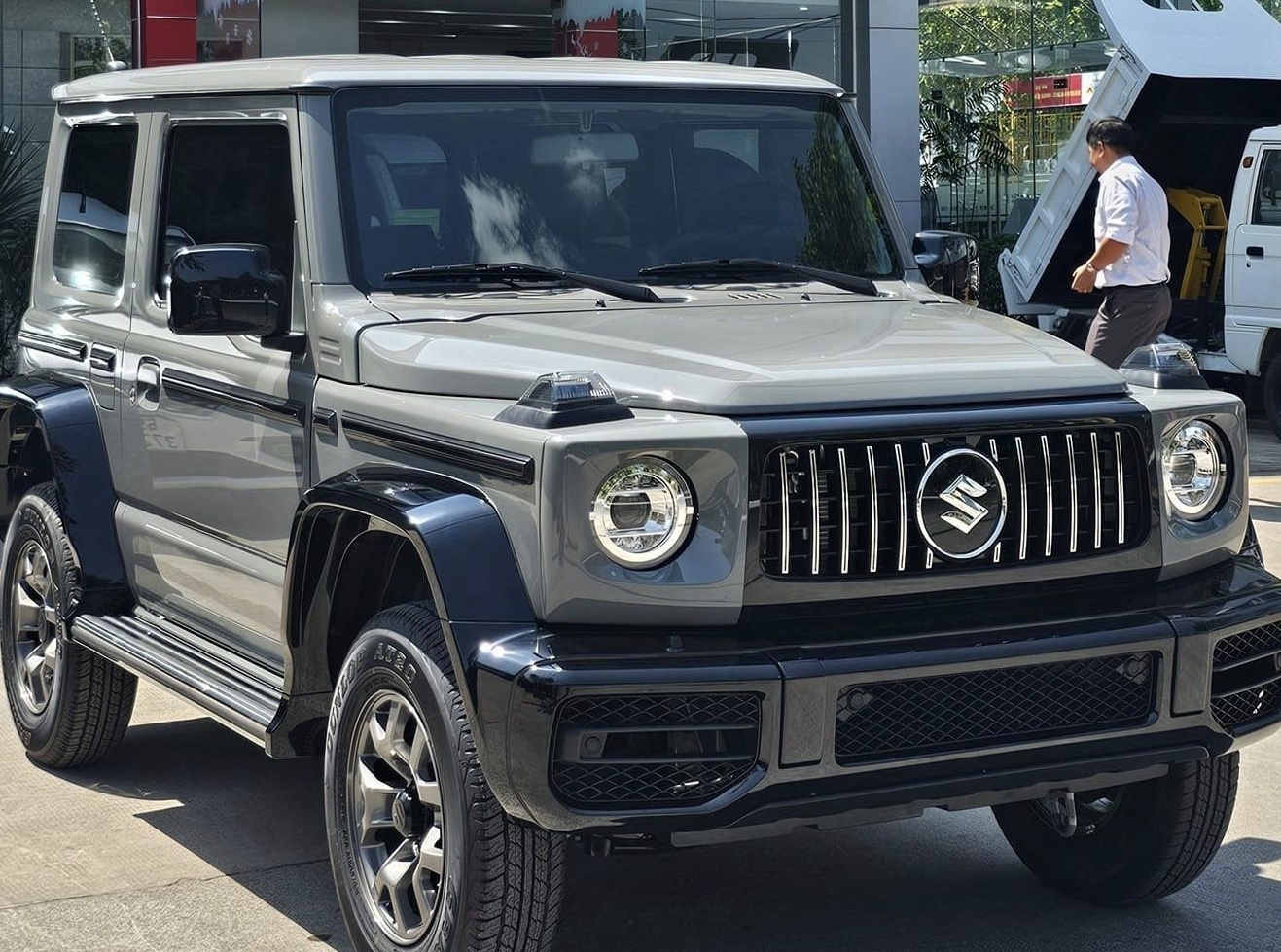 Hết tình trạng khách phải mua Suzuki Jimny "bia kèm lạc"