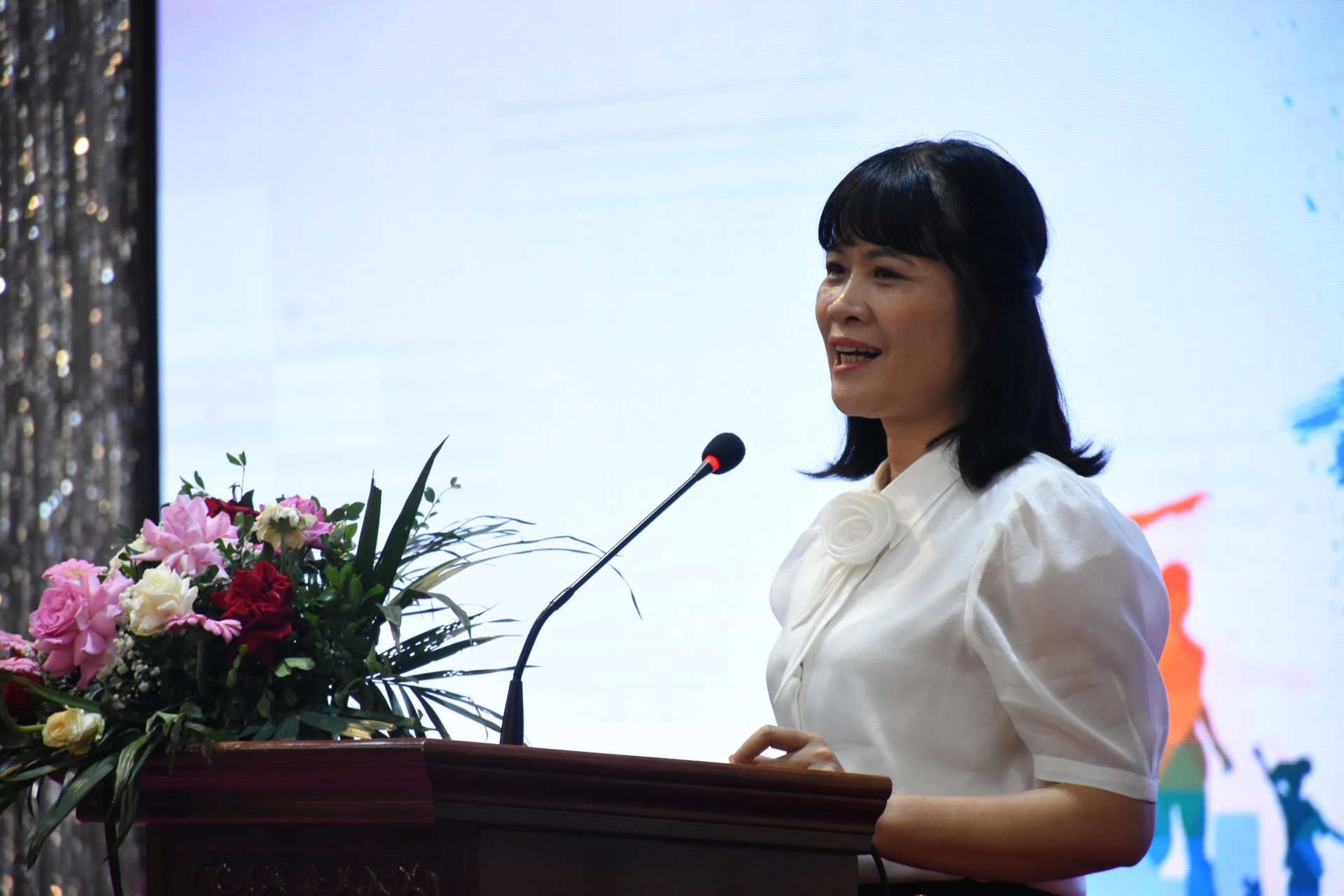 “Bay cao ước mơ” cho con em ngành Dệt May